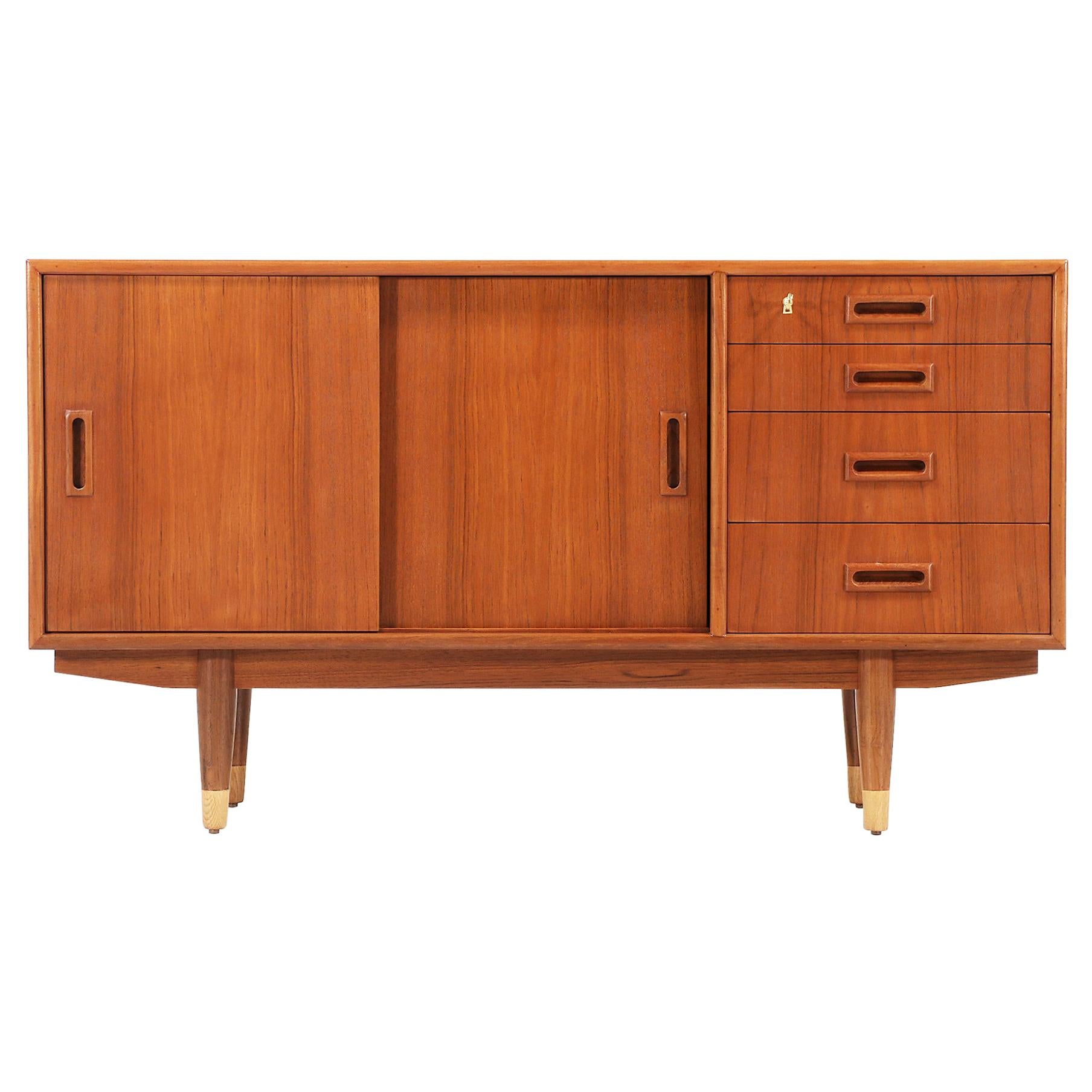 Antique and Vintage Credenzas 4,880 For Sale at 1stdibs Page 8