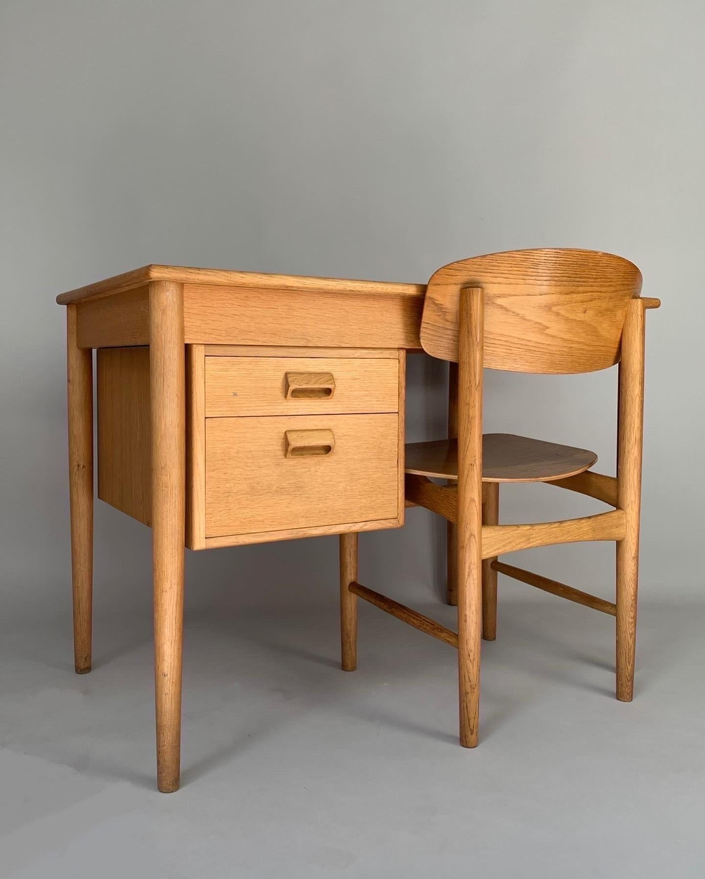 Borge Mogensen Schreibtisch & Stuhl Eiche Soborg Mobler Dänemark 1954 Schreibtisch (Skandinavische Moderne) im Angebot