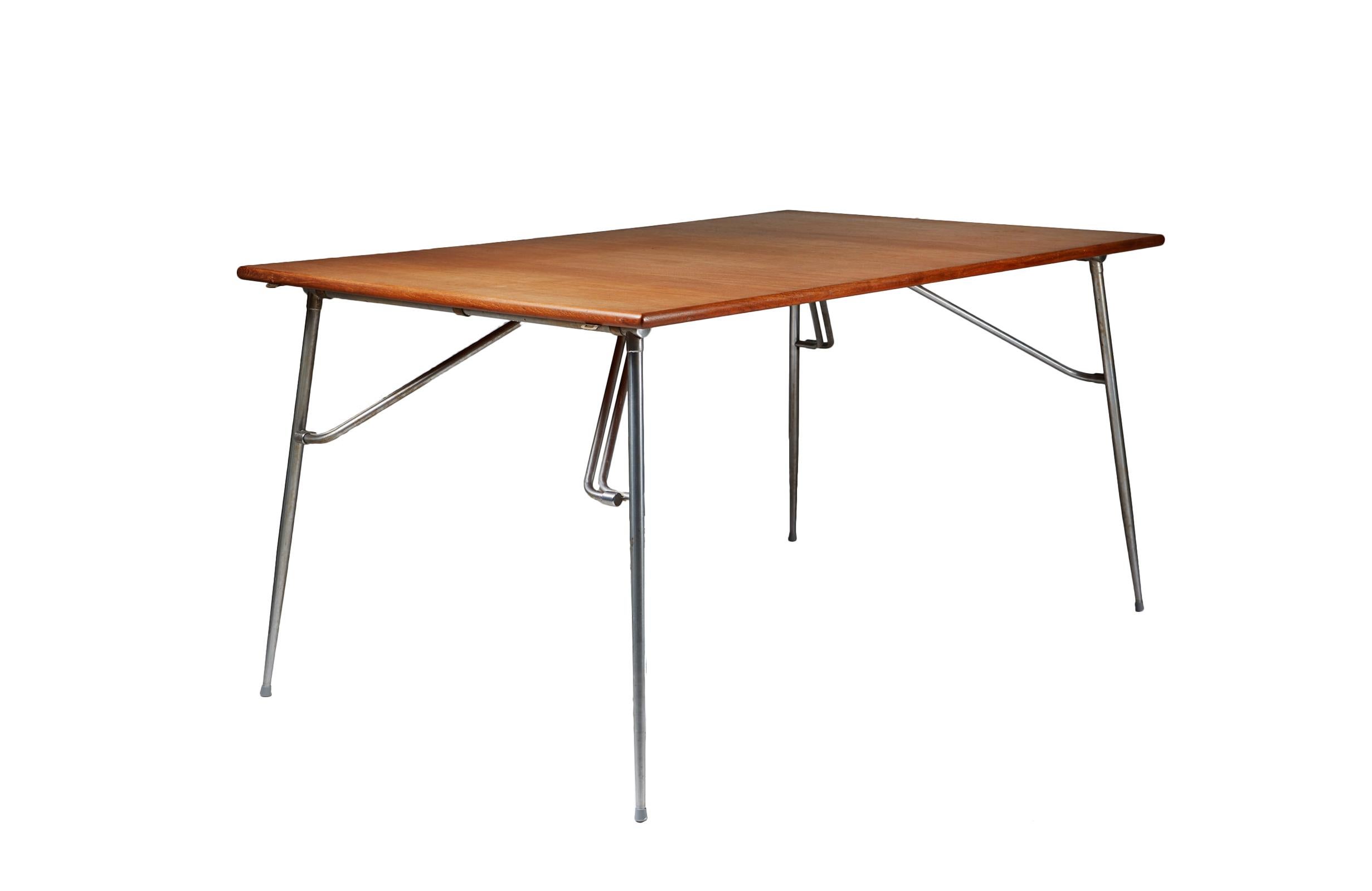 Borge Mogensen Drop-Leaf Office or Dining Table in Teak and Steel Denmark In Good Condition For Sale In WIJCKEL, NL