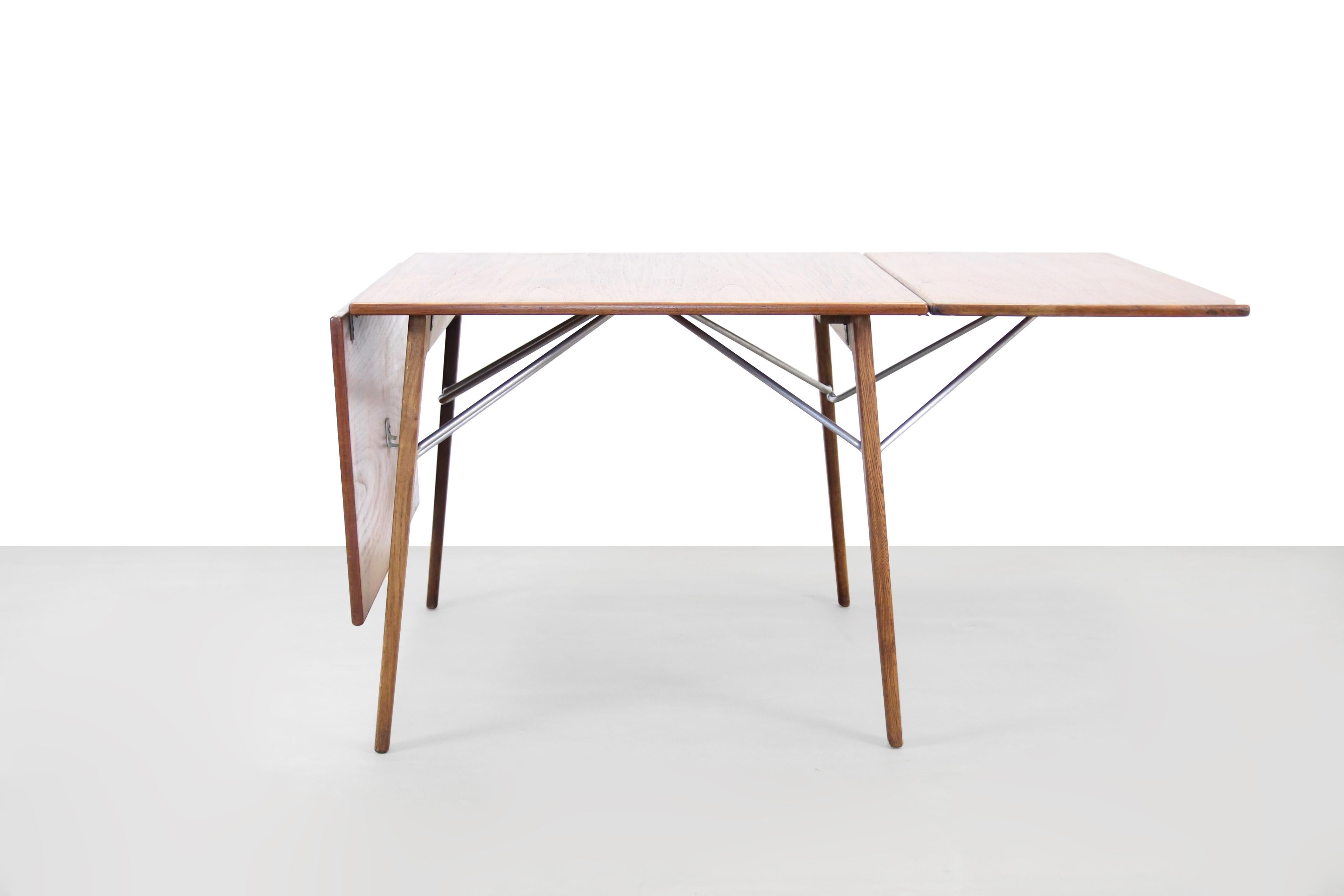 Danish Borge Mogensen Drop Leaf Table in Teak and Oak by Soborg Mobler