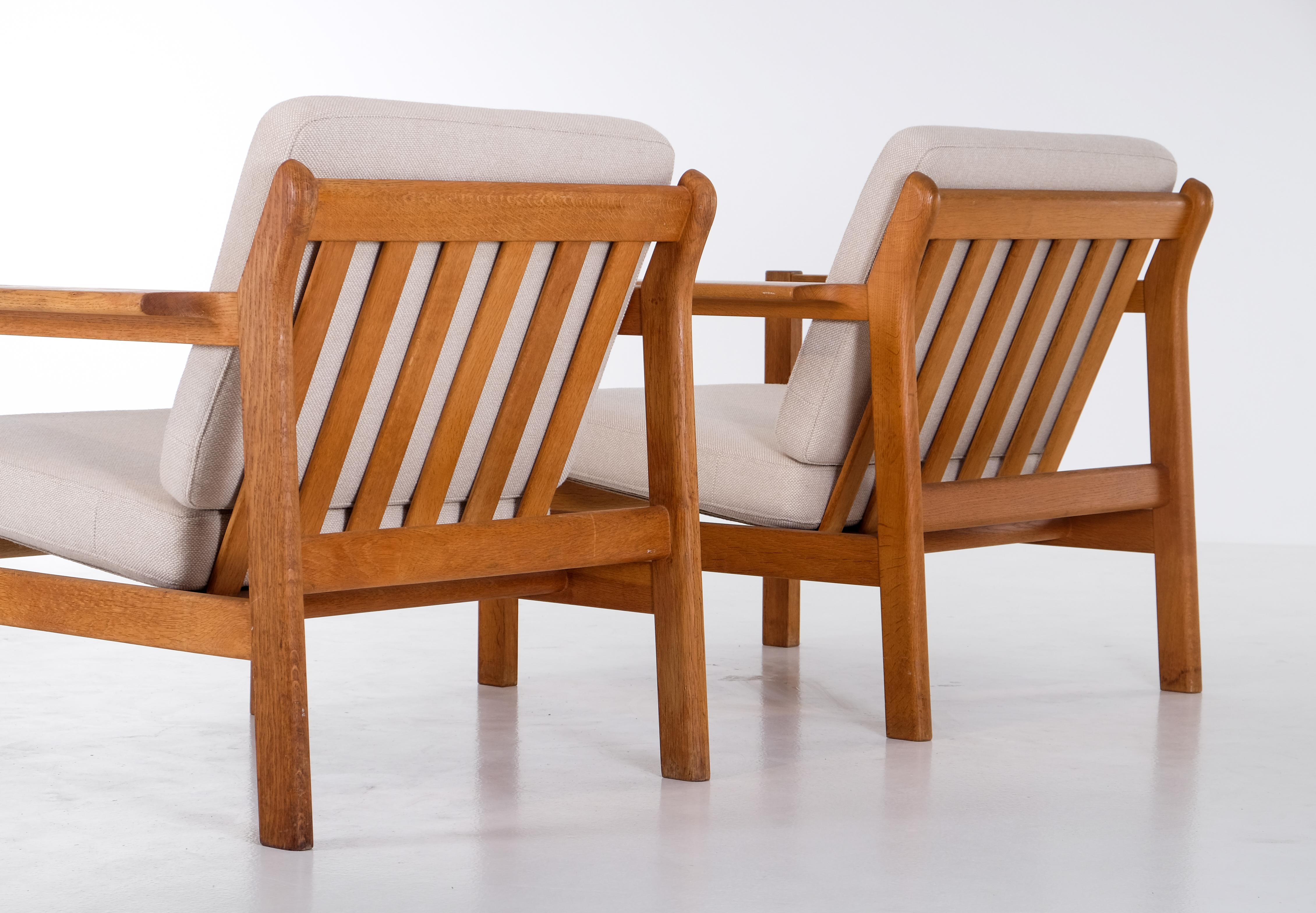 Milieu du XXe siècle Fauteuils Borge Mogensensen avec pouf modèle 227, années 1960 en vente