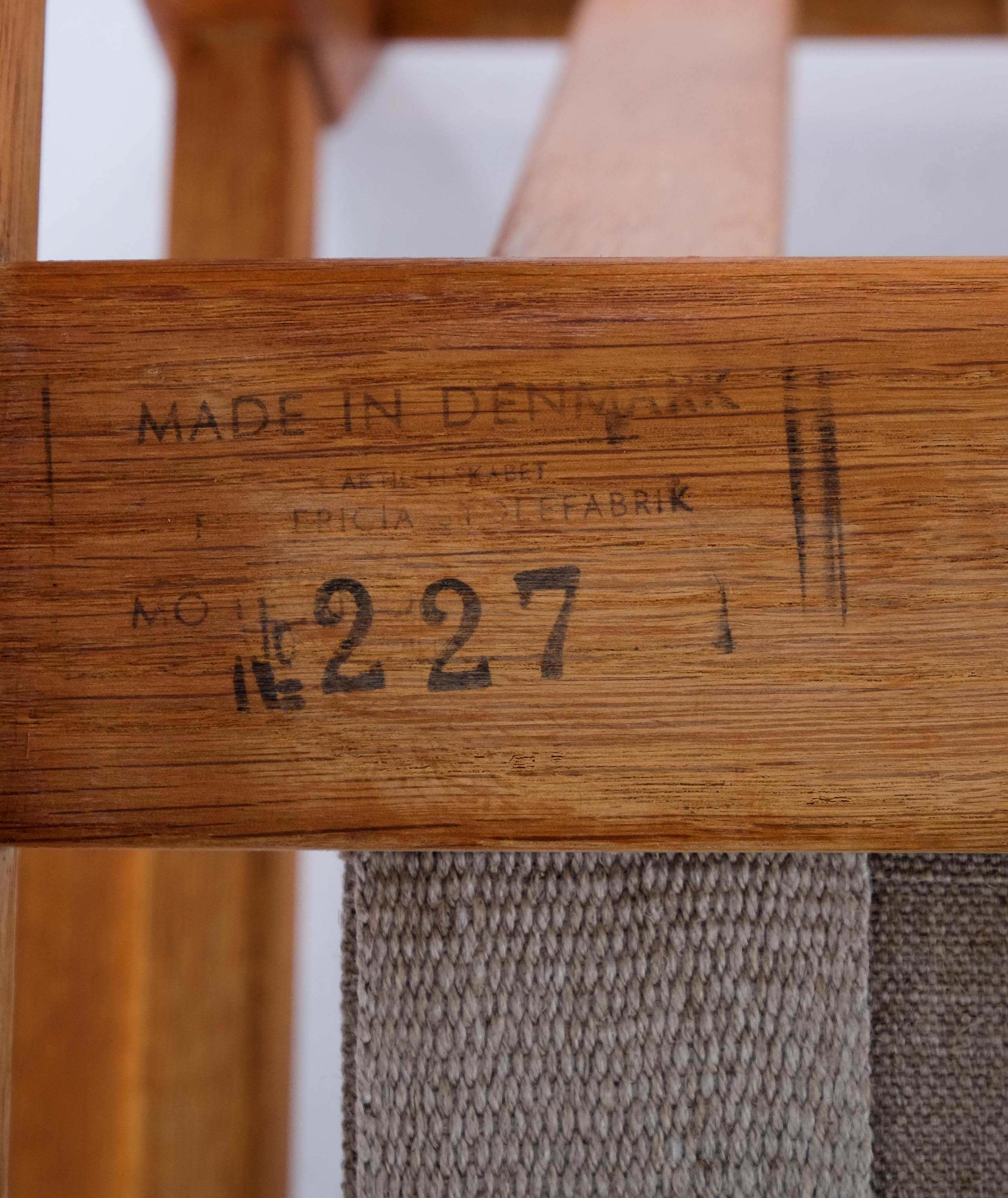 Fauteuils Borge Mogensensen avec pouf modèle 227, années 1960 en vente 2