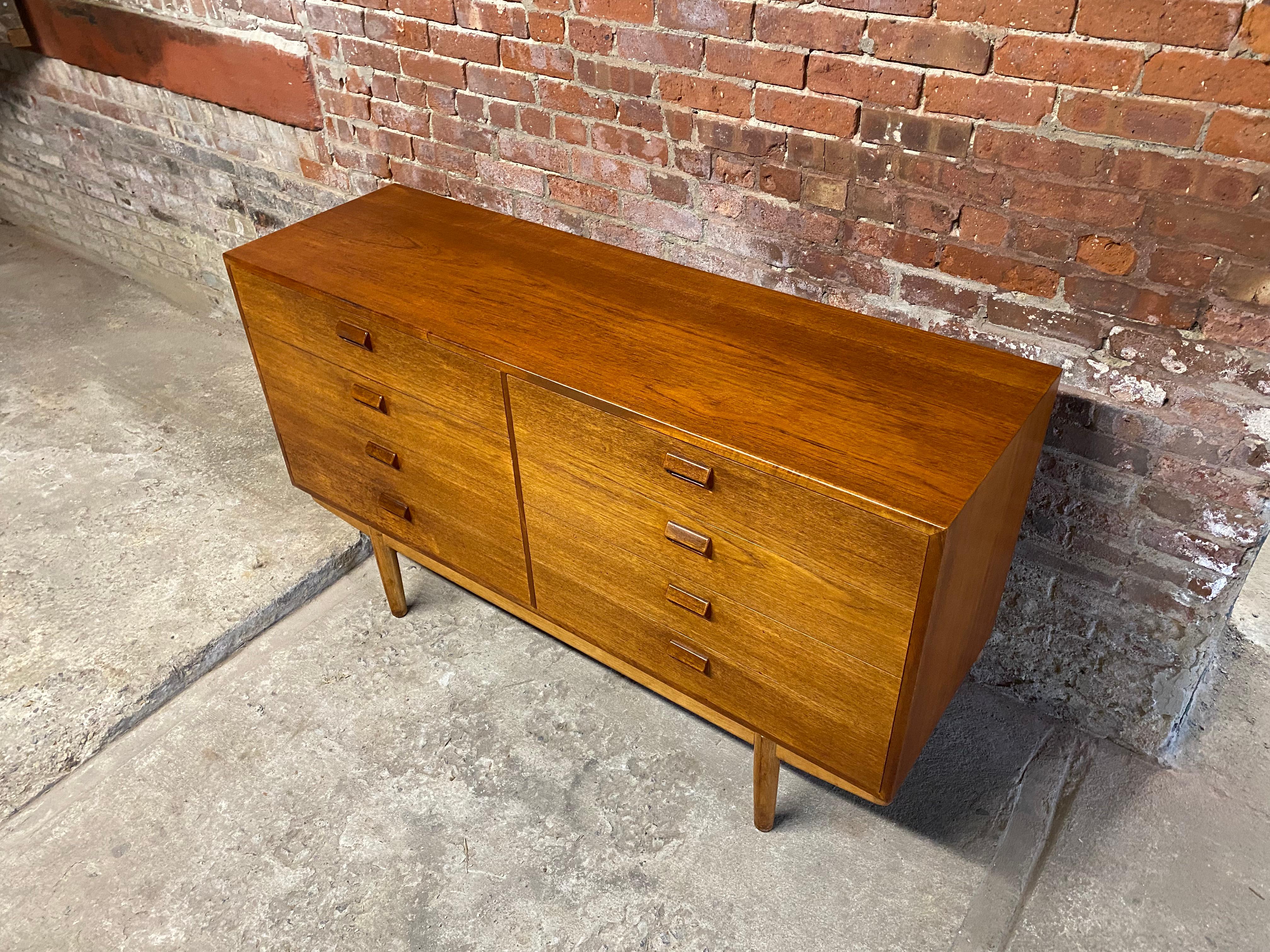 Borge Mogensen Eight Drawer Teak and Oak Dresser In Good Condition In Garnerville, NY