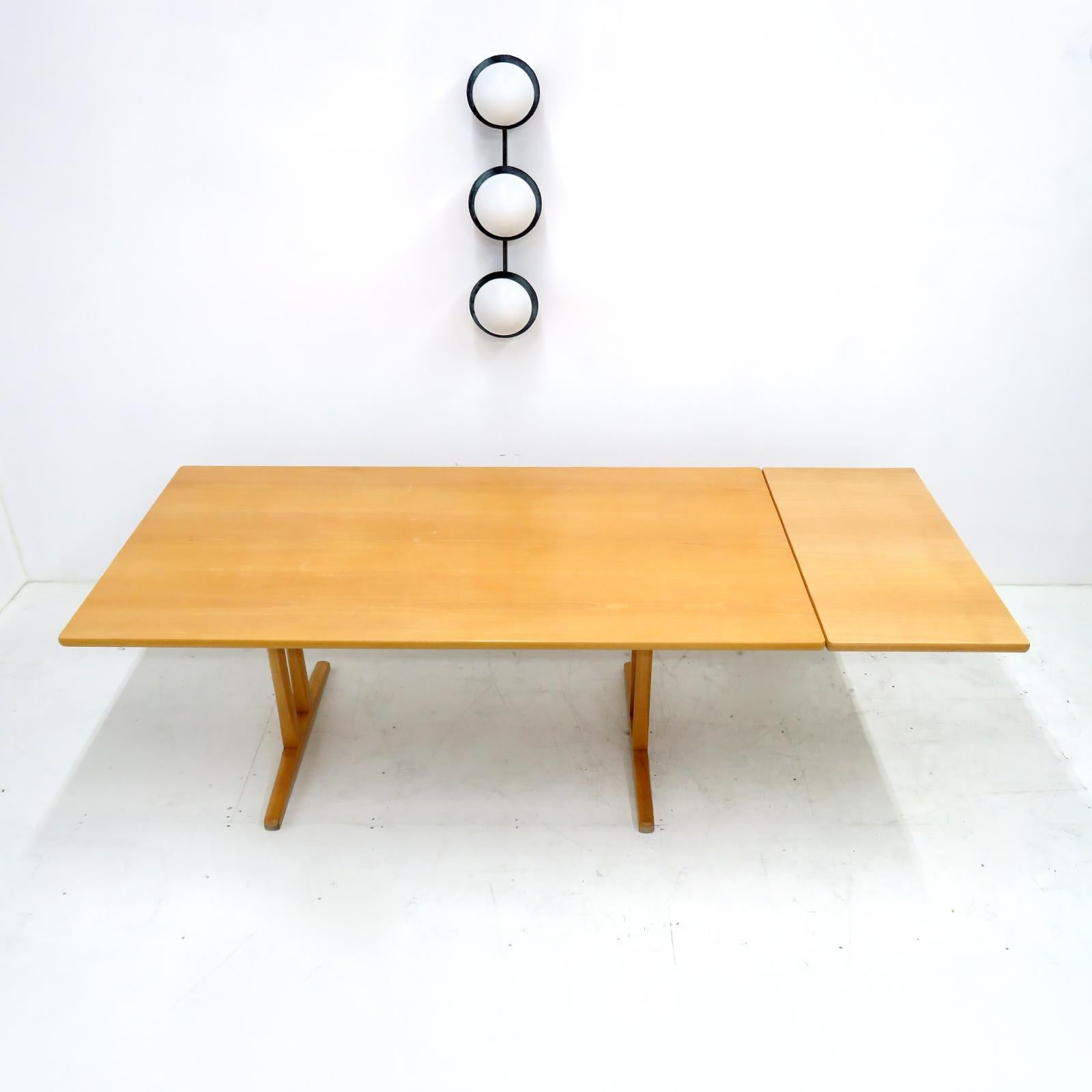 Borge Mogensen pour AM Mobler Table de salle à manger Shaker C18, 1950 en vente 1