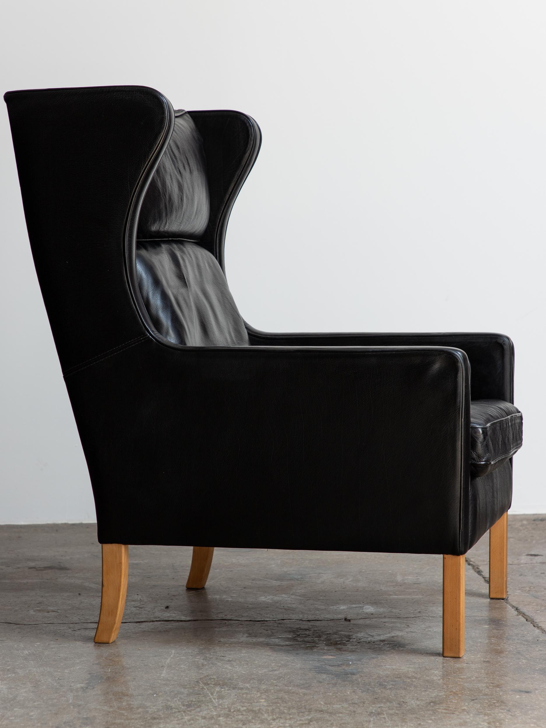 Borge Mogensen for Fredericia Black Leather Wingback Chairs - Pair of Model 2204 In Good Condition In Brooklyn, NY