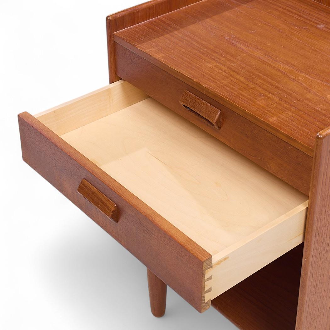 Borge Mogensen für Povl Dinesen Mid Century Danish Teak Nachttische - Paar im Angebot 2