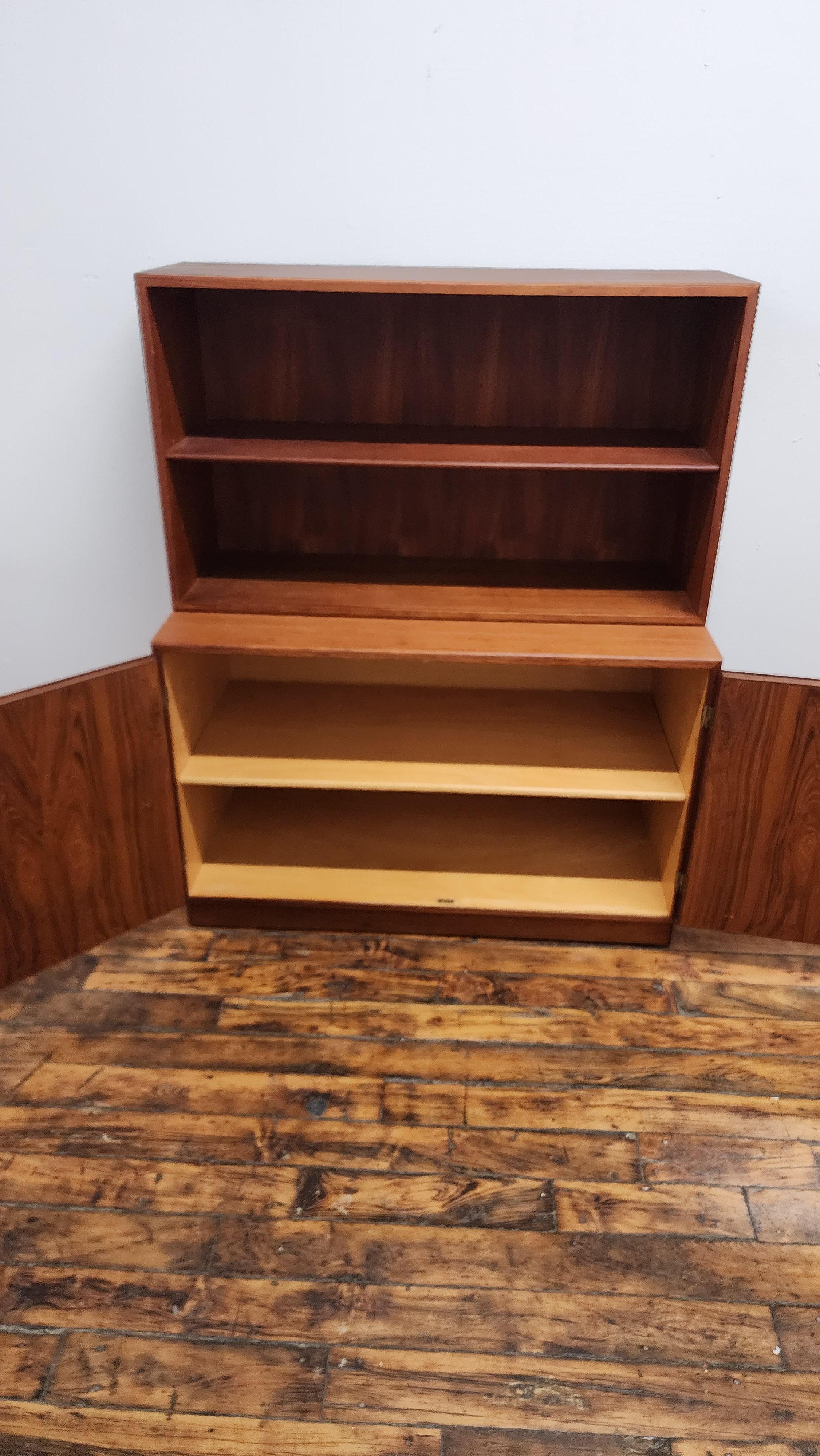 Borge Mogensen for Soberg cabinet with bookshelf In Good Condition For Sale In Philadelphia, PA