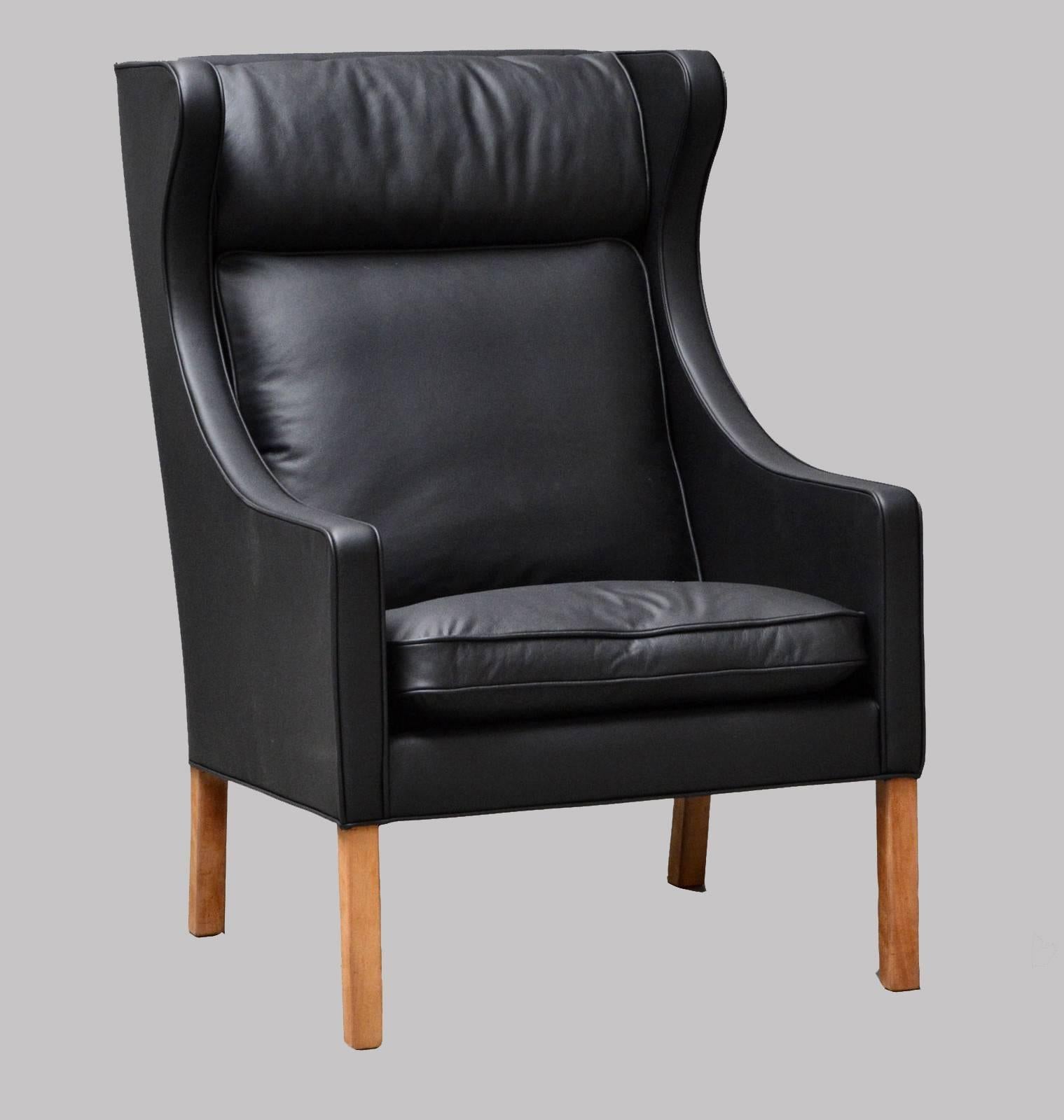 Mid-20th Century Borge Mogensen Leathered Model 2204 Wingback Chair by Fredericia Stolefabrik