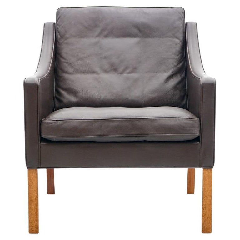 Danish Leather Lounge Chair by Børge Mogensen 2207 For Sale