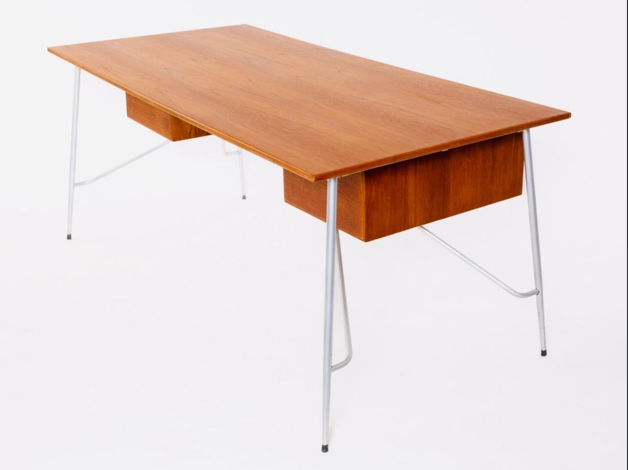 Borge Mogensen Model 202 Teak Desk For Sale 5