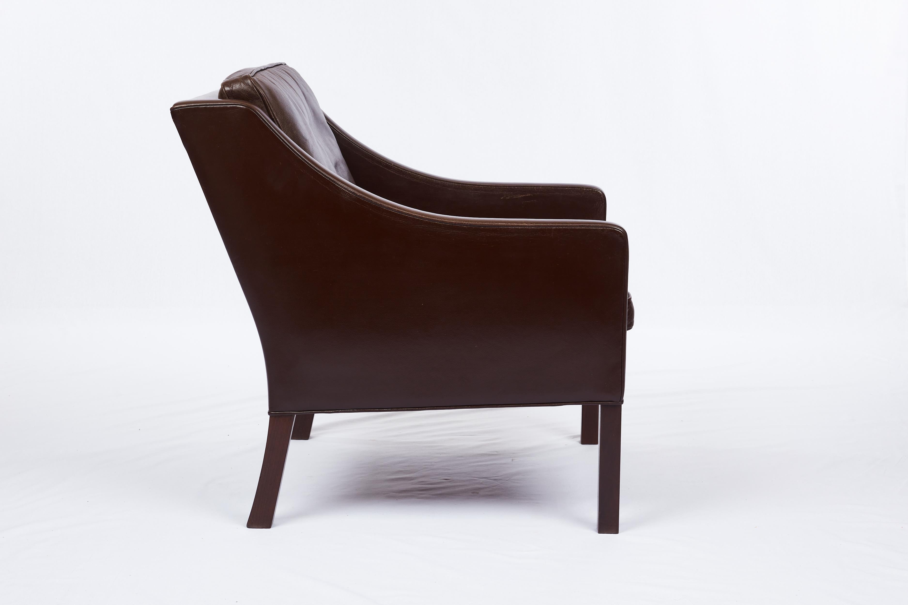 Borge Mogensen Model #2207 Leather Lounge Chair In Good Condition For Sale In Los Angeles, CA