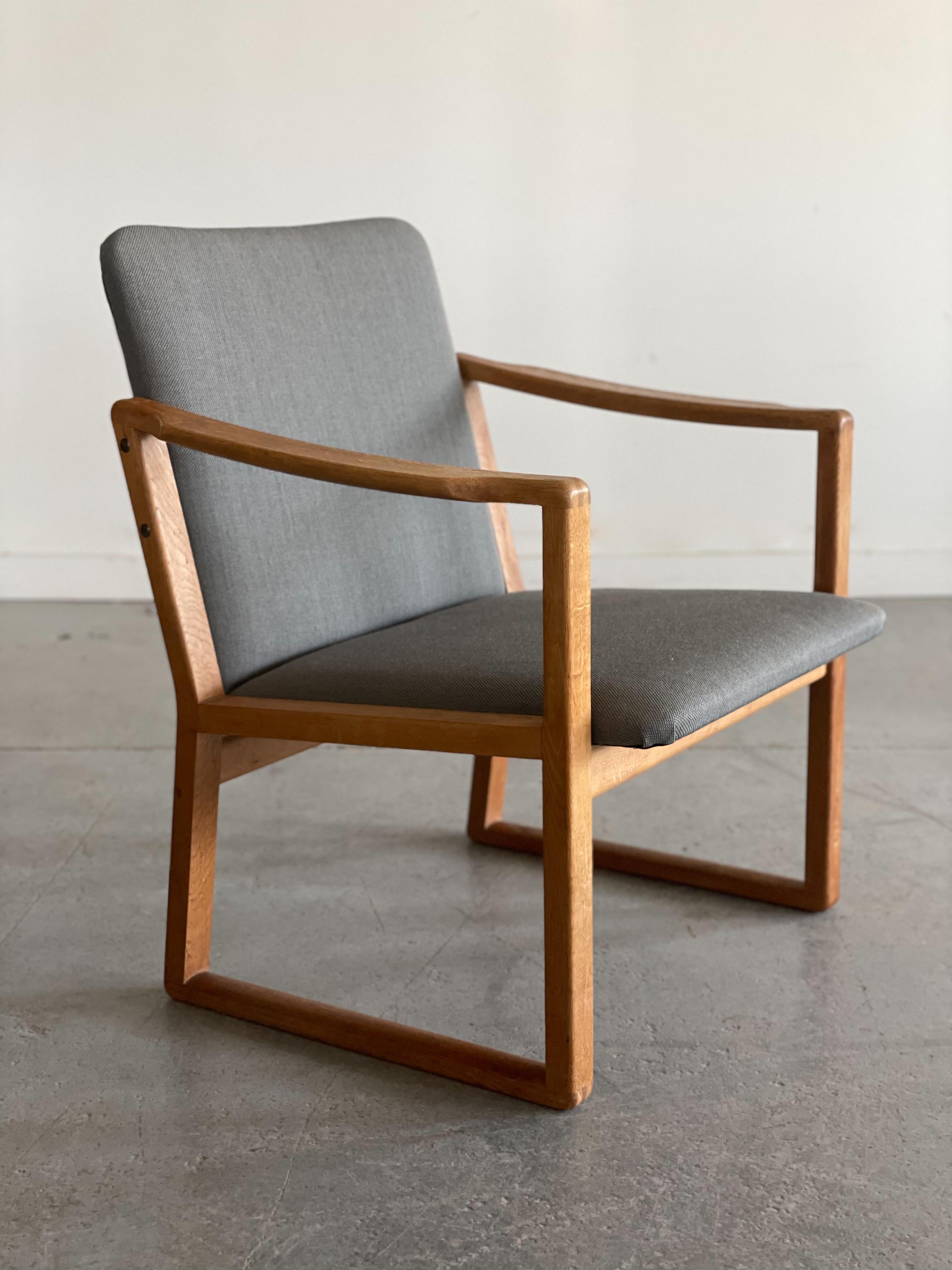 Borge Mogensen Modelo 233 Sillón de roble para Fredericia en venta 3