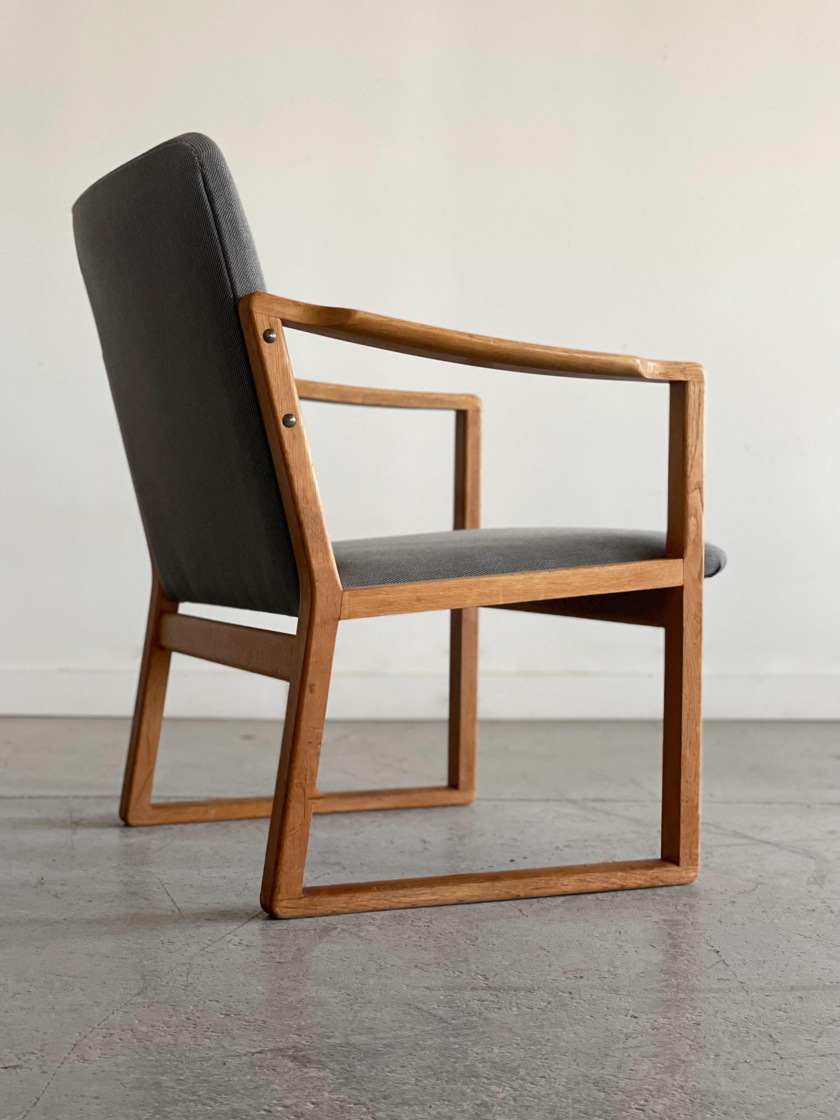 Borge Mogensen Modelo 233 Sillón de roble para Fredericia en venta 8