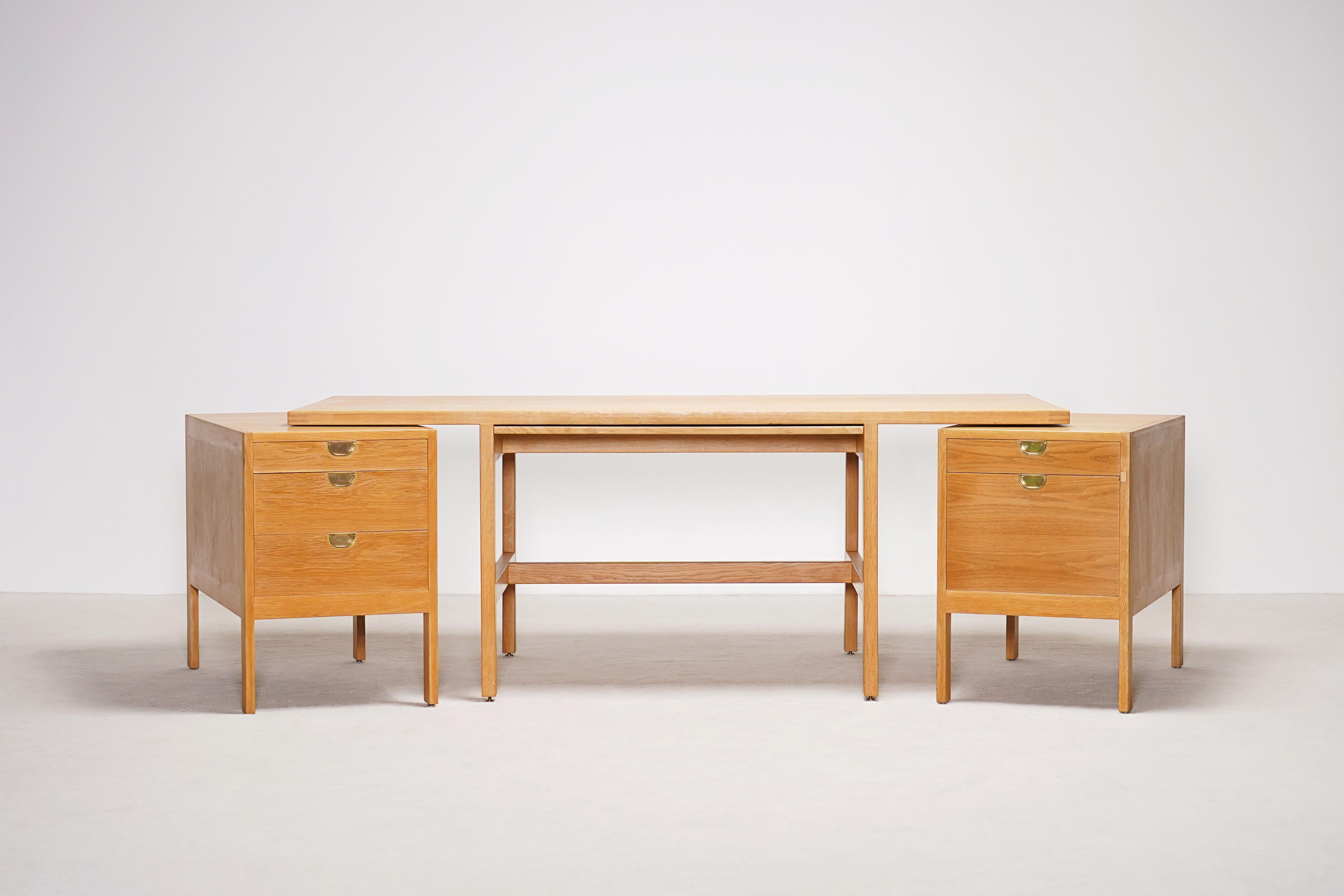 Borge Mogensen Oak Executive Desk für P. Lauritsen & Son, 1960. im Zustand „Gut“ im Angebot in Paris, FR