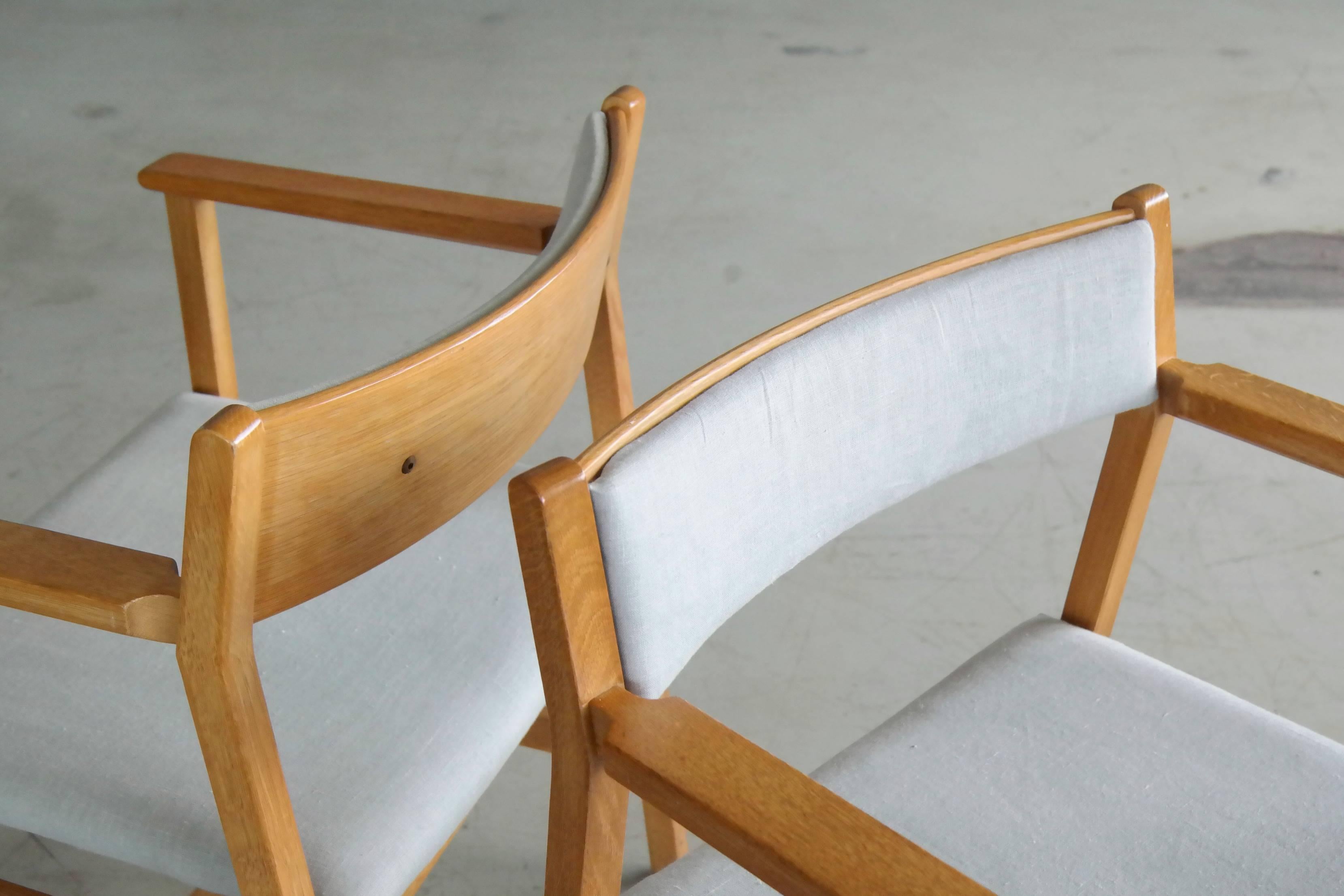 Paire de fauteuils d'appoint ou de fauteuils en chêne Borge Mogensen modèle 3242 pour Fredricia Excellent état - En vente à Bridgeport, CT