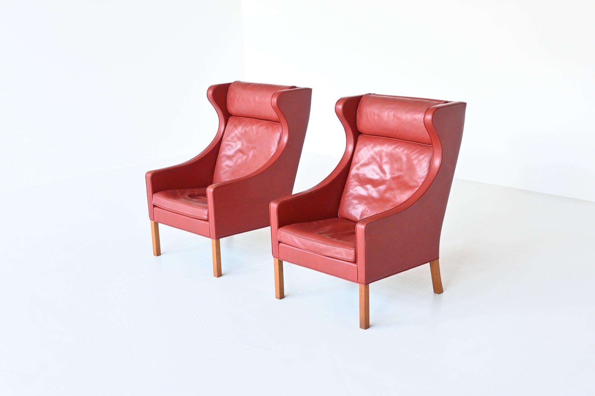 Borge Mogensen Red Lounge Chairs Fredericia Stolefabrik, Denmark, 1960 3