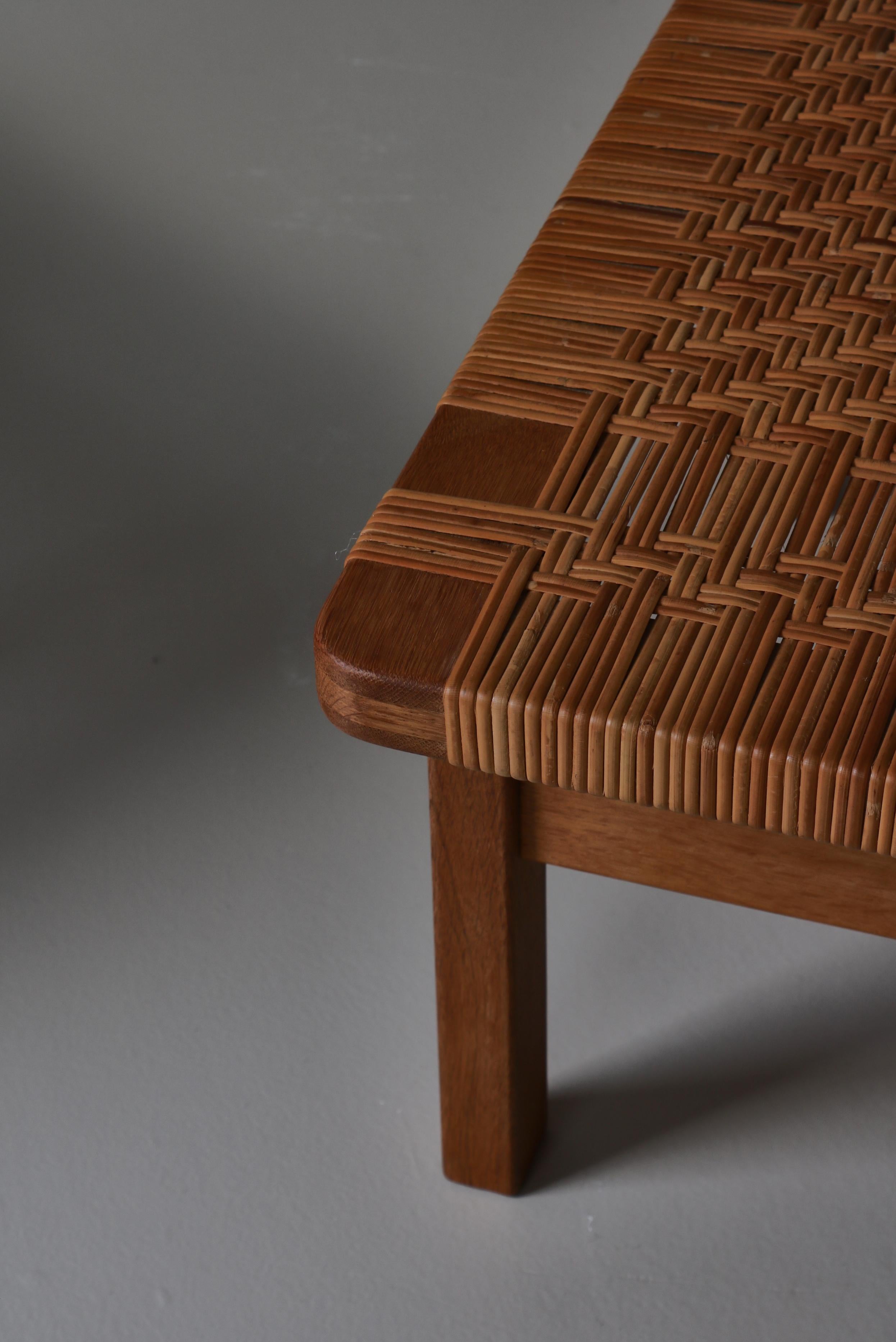 Borge Mogensen Set of Side Tables/Benches in Oak and Rattan Cane, 1960s, Denmark For Sale 1
