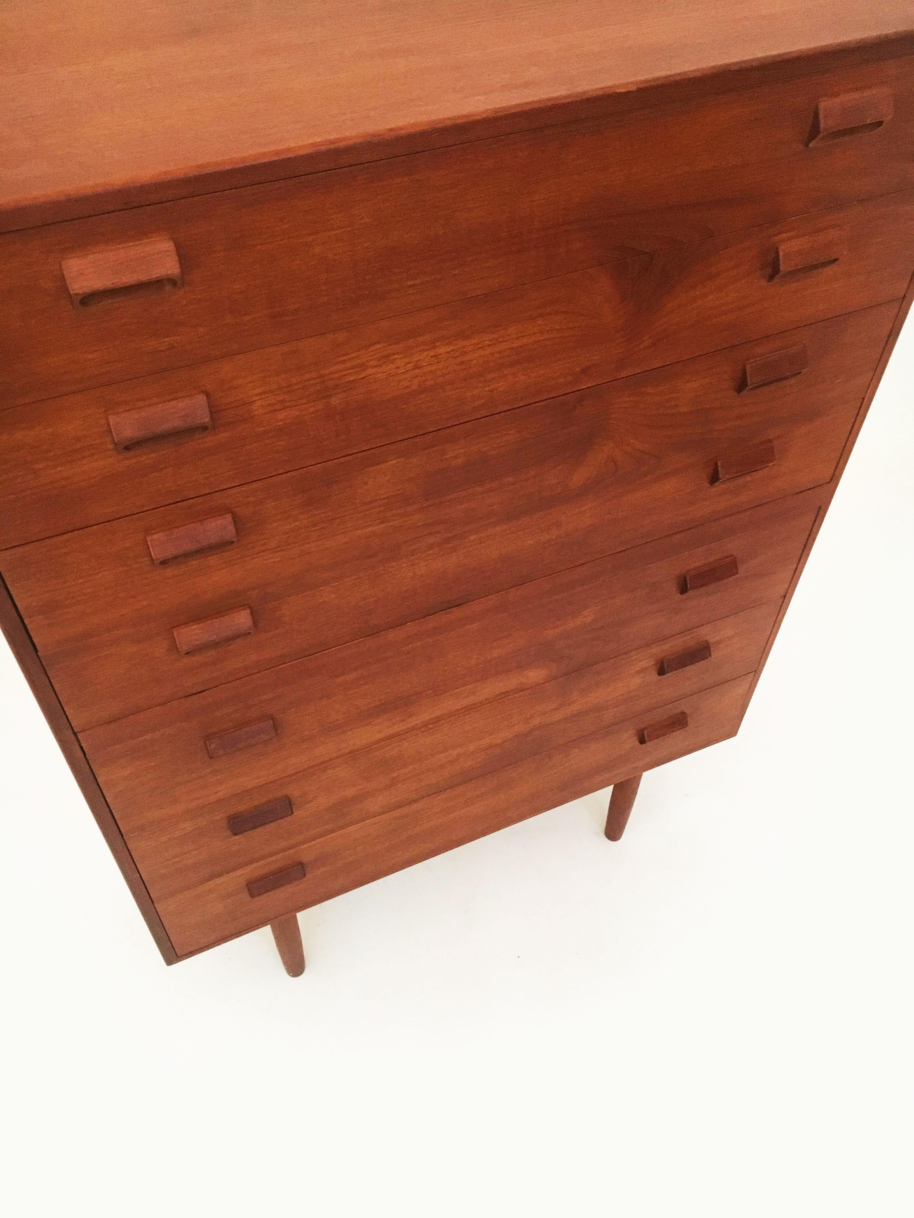 Borge Mogensen Seven Drawers Dresser Chest by Soborg Mobelfabrik, Denmark 1960s im Angebot 3