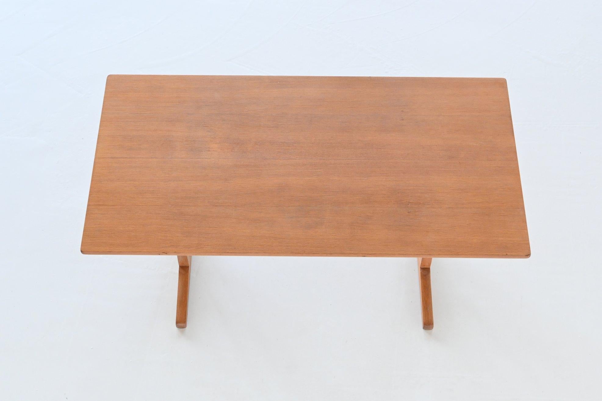 Børge Mogensen Shaker C18 Soaked Oak Dining Table FDB Mobler, Denmark, 1947 7