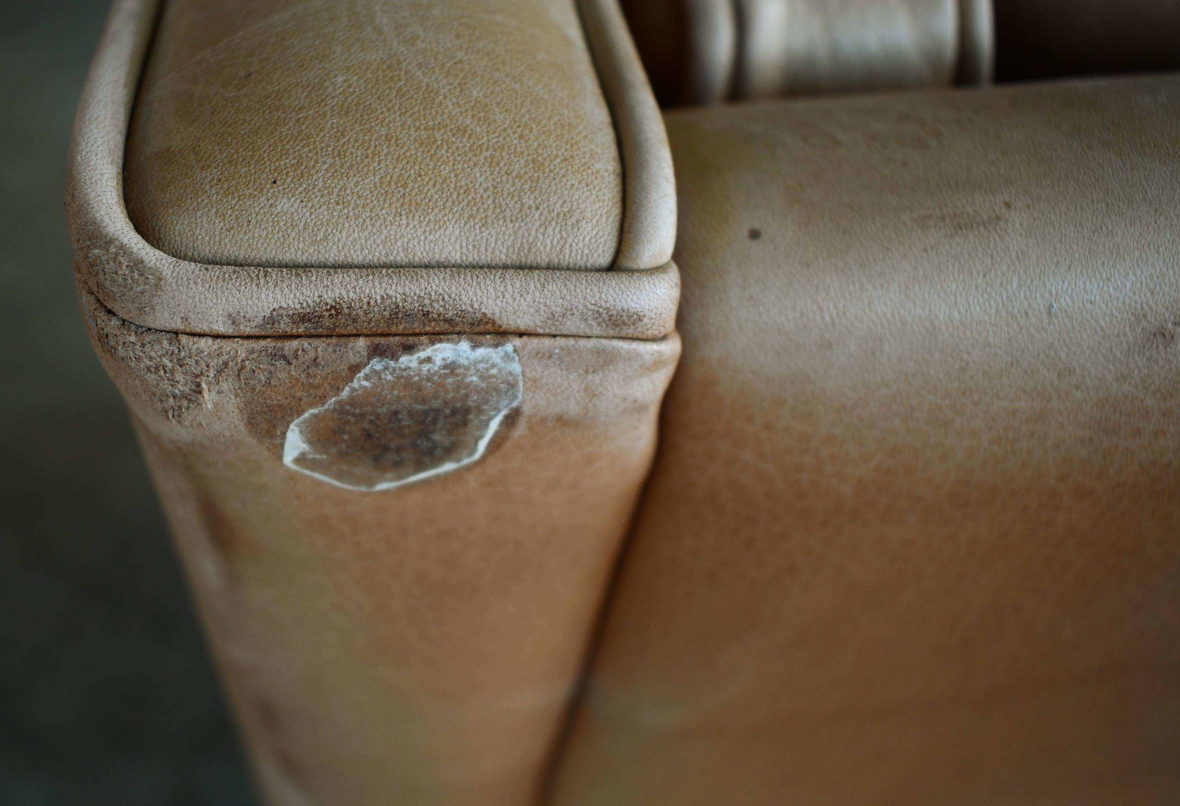 Borge Mogensen-Stil Modell 2213 Dreisitzer-Sofa aus cremefarbenem Leder von Stouby  im Angebot 4