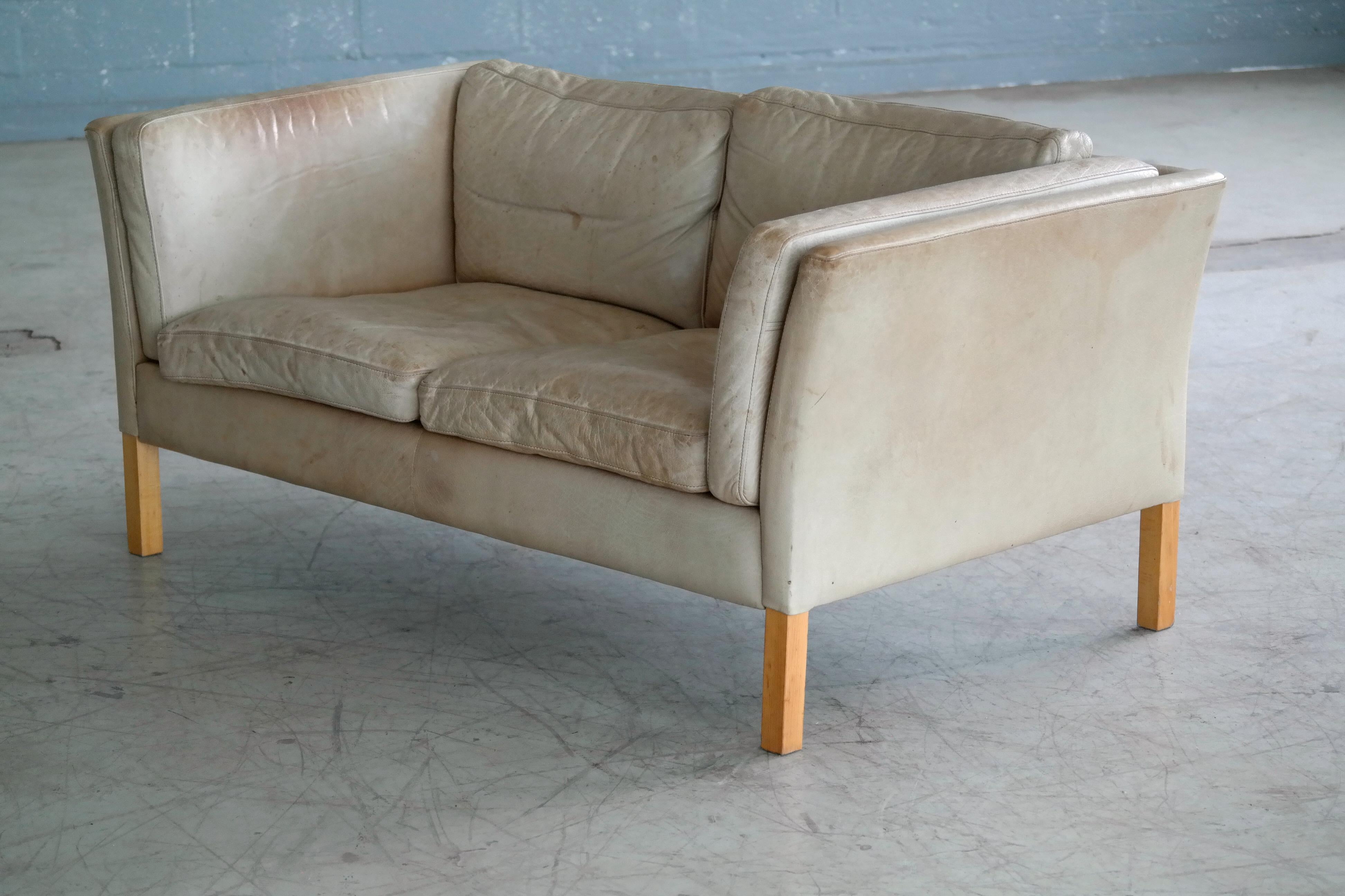Borge Mogensen Style Two-Seat Sofa in Tan Patinated Leather by Stouby 5