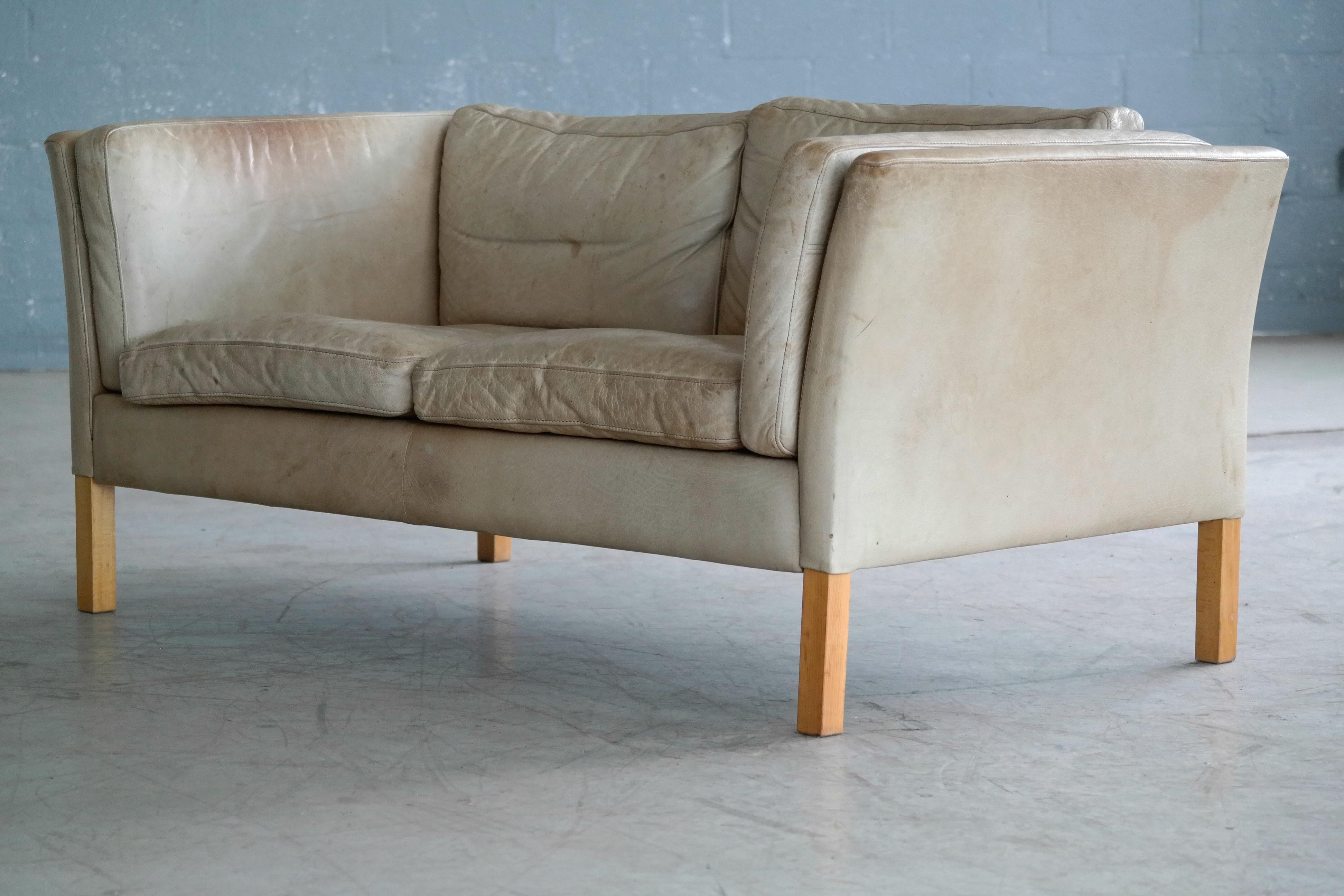 Danish Borge Mogensen Style Two-Seat Sofa in Tan Patinated Leather by Stouby