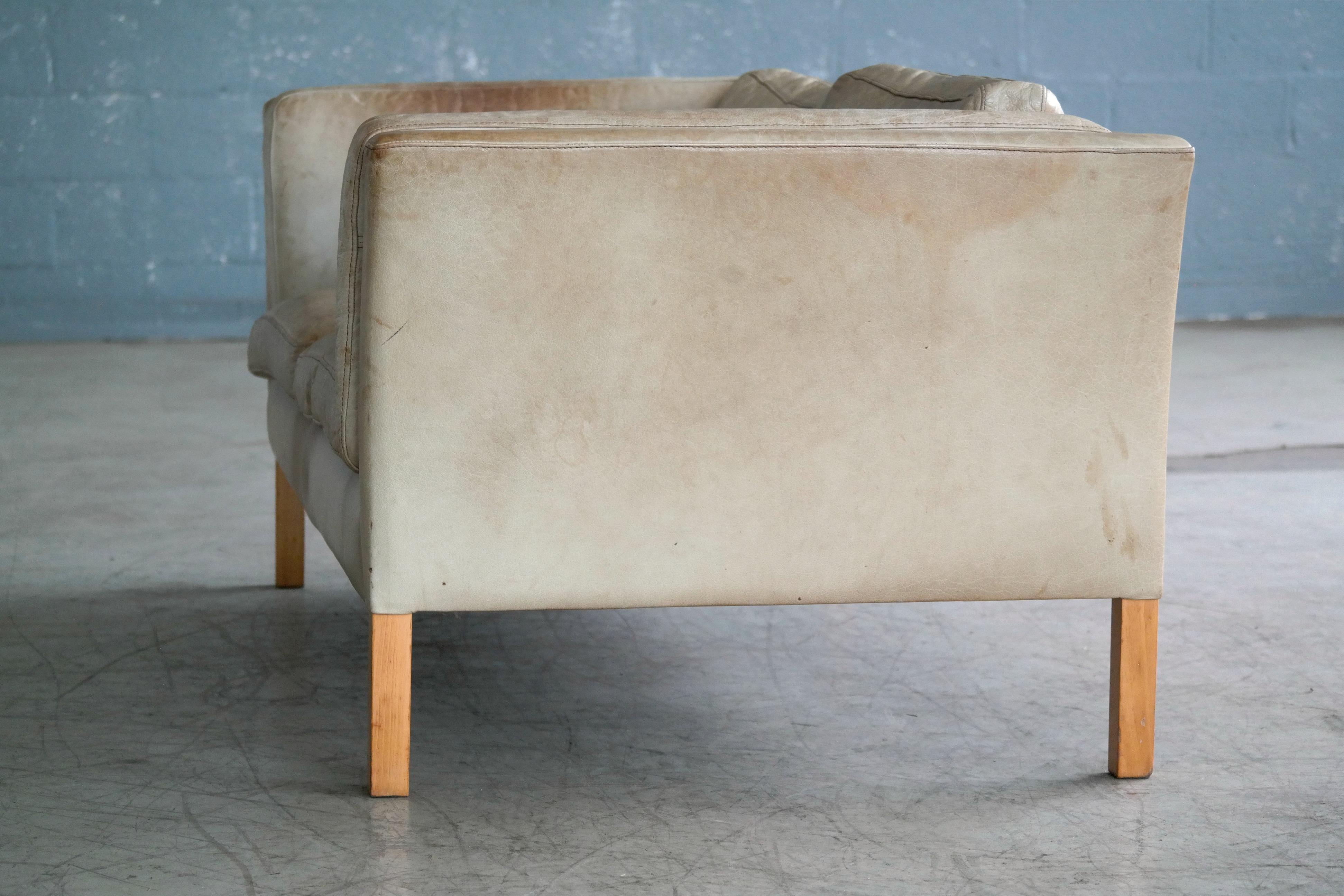 Borge Mogensen Style Two-Seat Sofa in Tan Patinated Leather by Stouby 2
