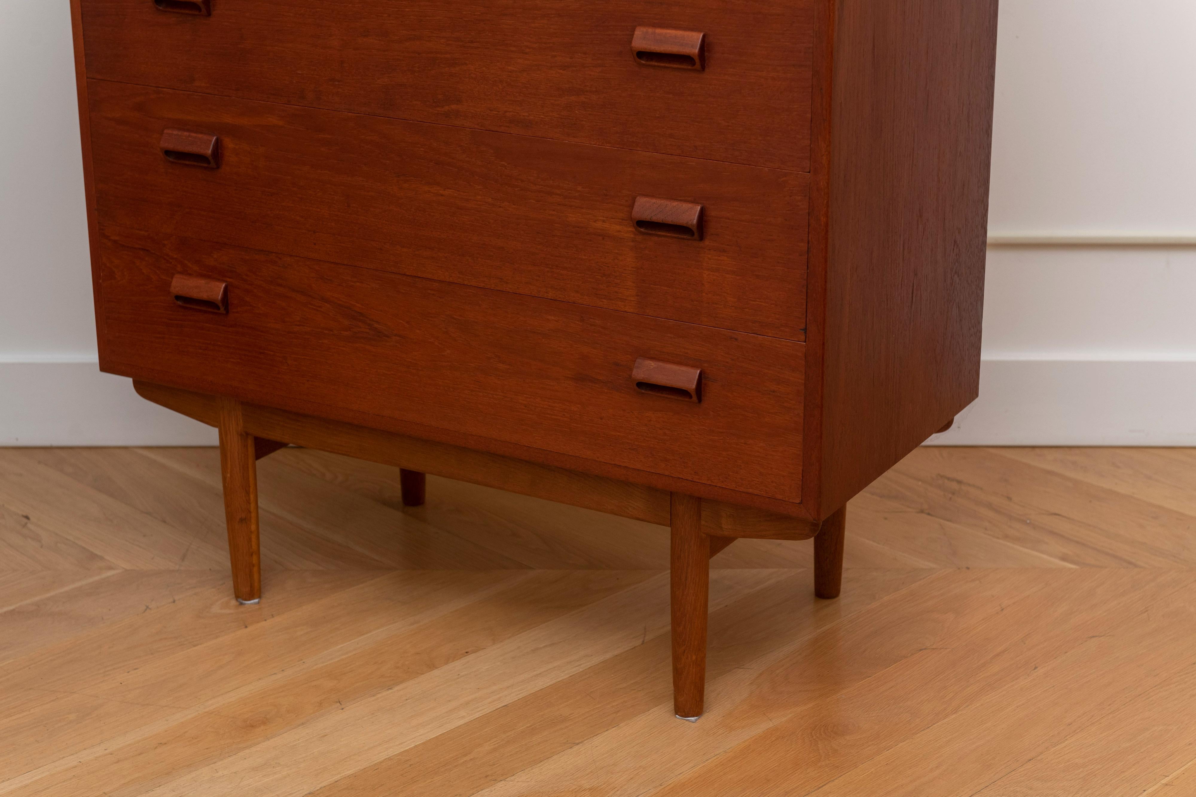 Cassettiera in teak Borge Mogensen in vendita 3