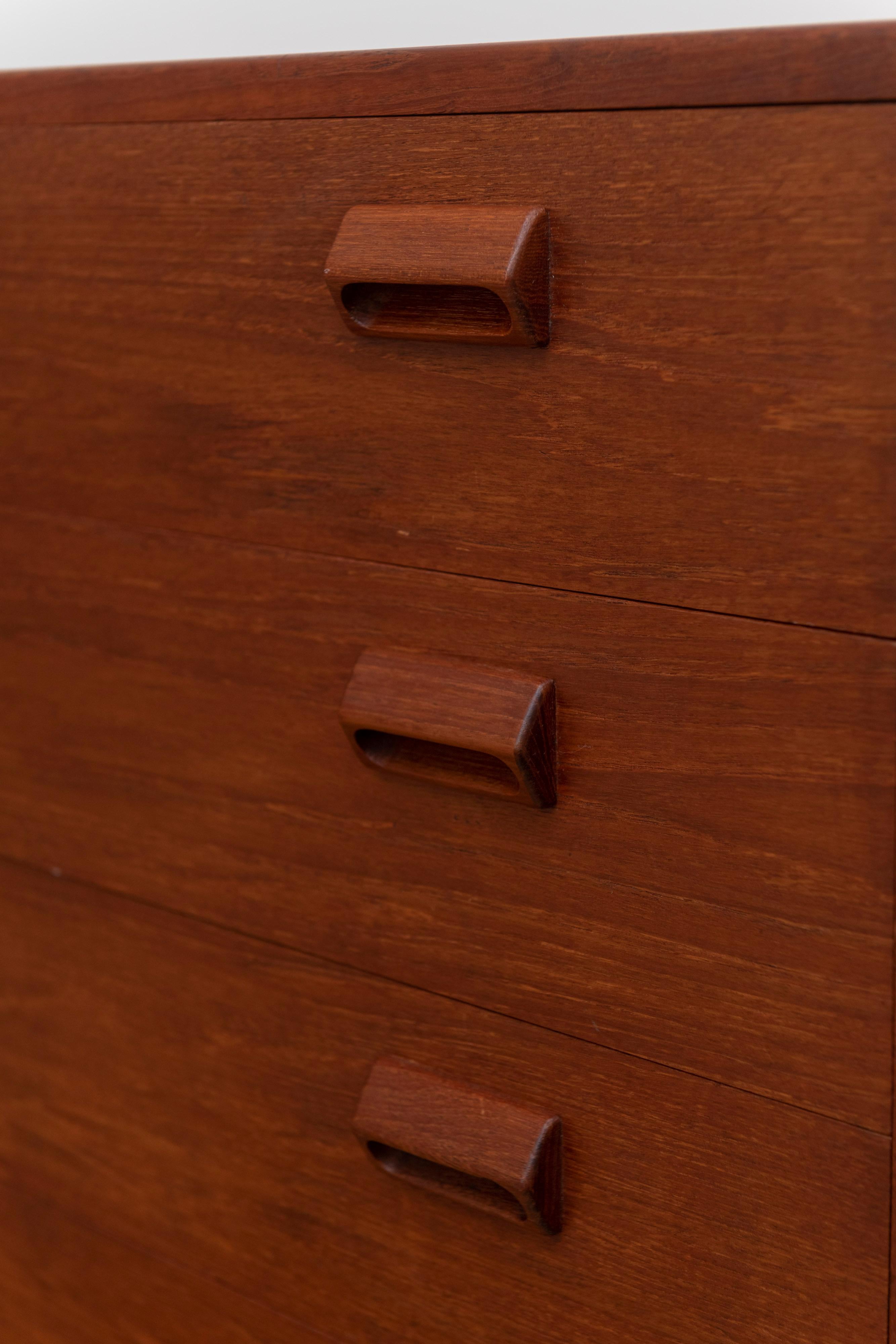 Teak Cassettiera in teak Borge Mogensen in vendita