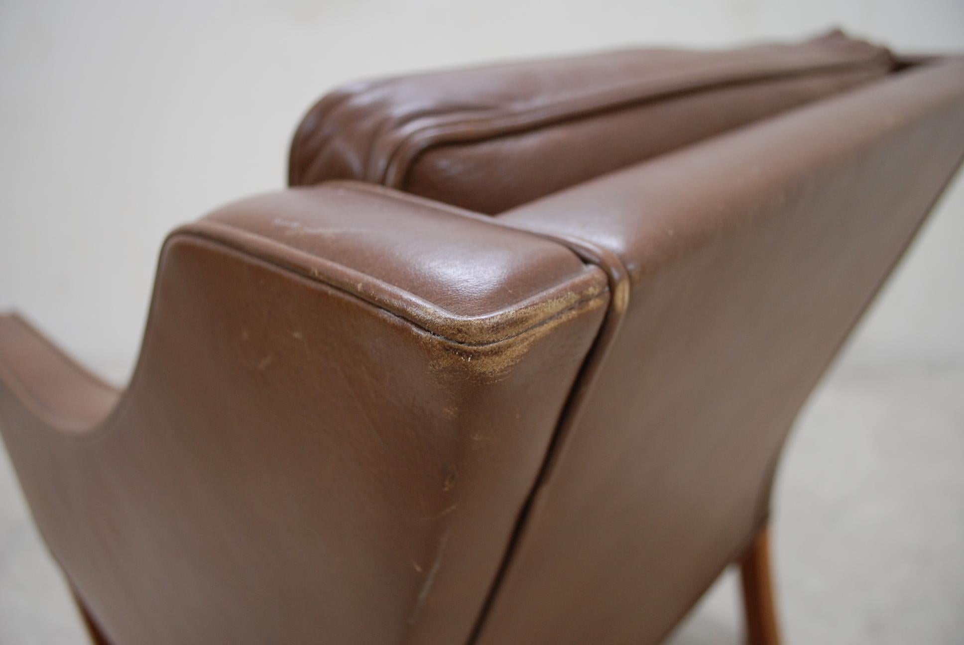 Børge Mogensen Vintage Leather Armchair Model 2207 Brown for Fredericia 6
