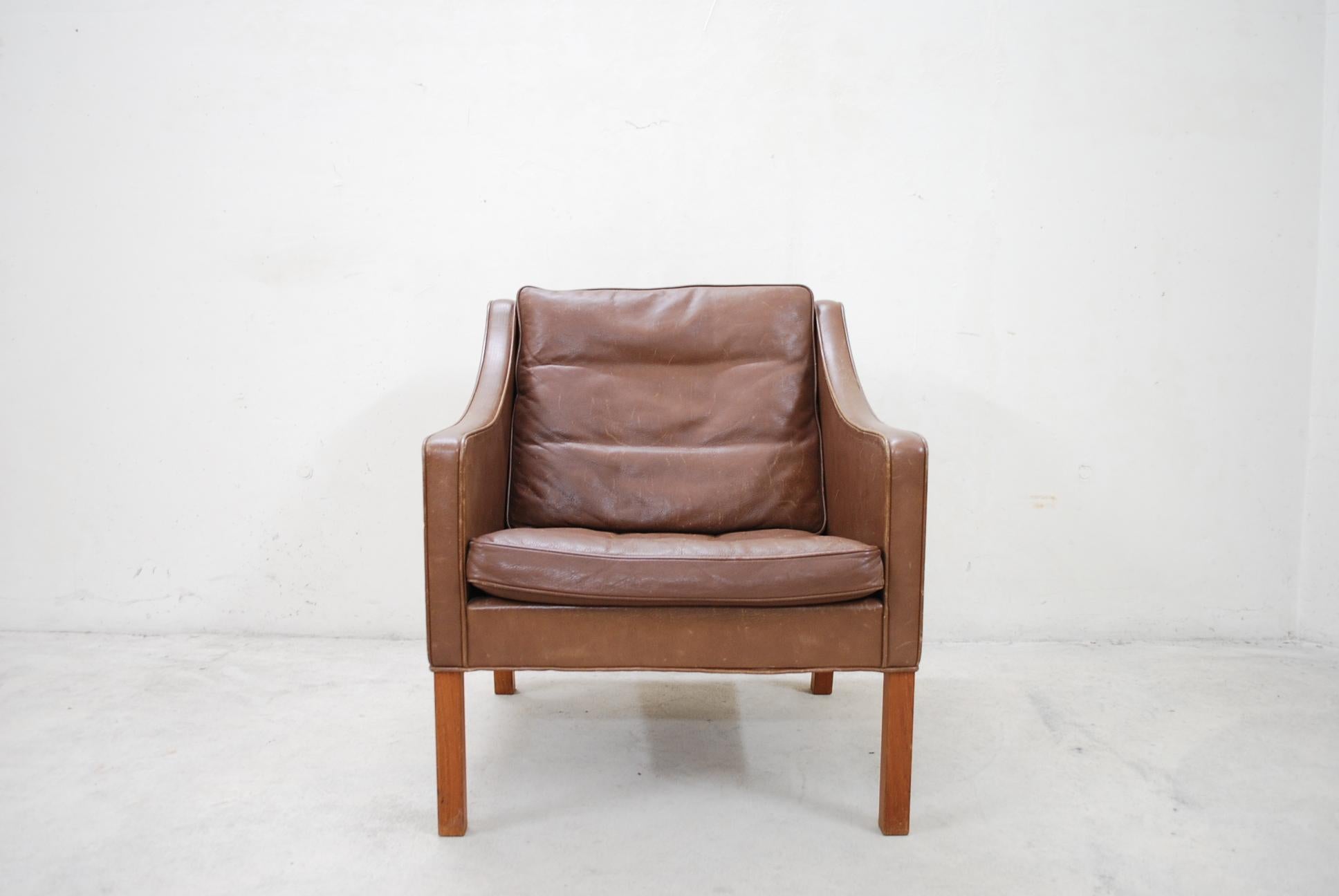 Børge Mogensen Vintage Leather Armchair Model 2207 Brown for Fredericia 2