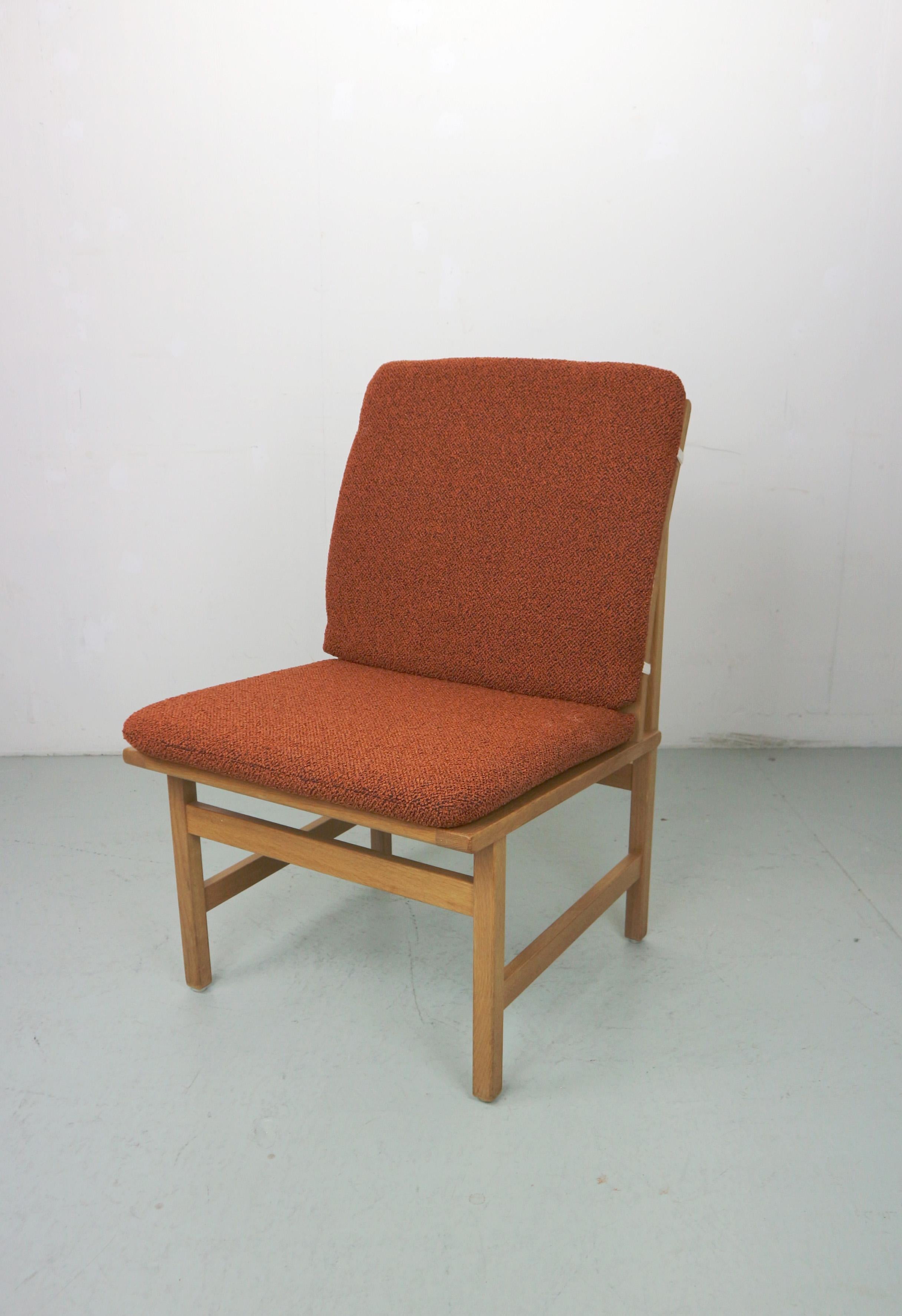 Fabric Borge Mogenson set of side chairs, model 3232   For Sale