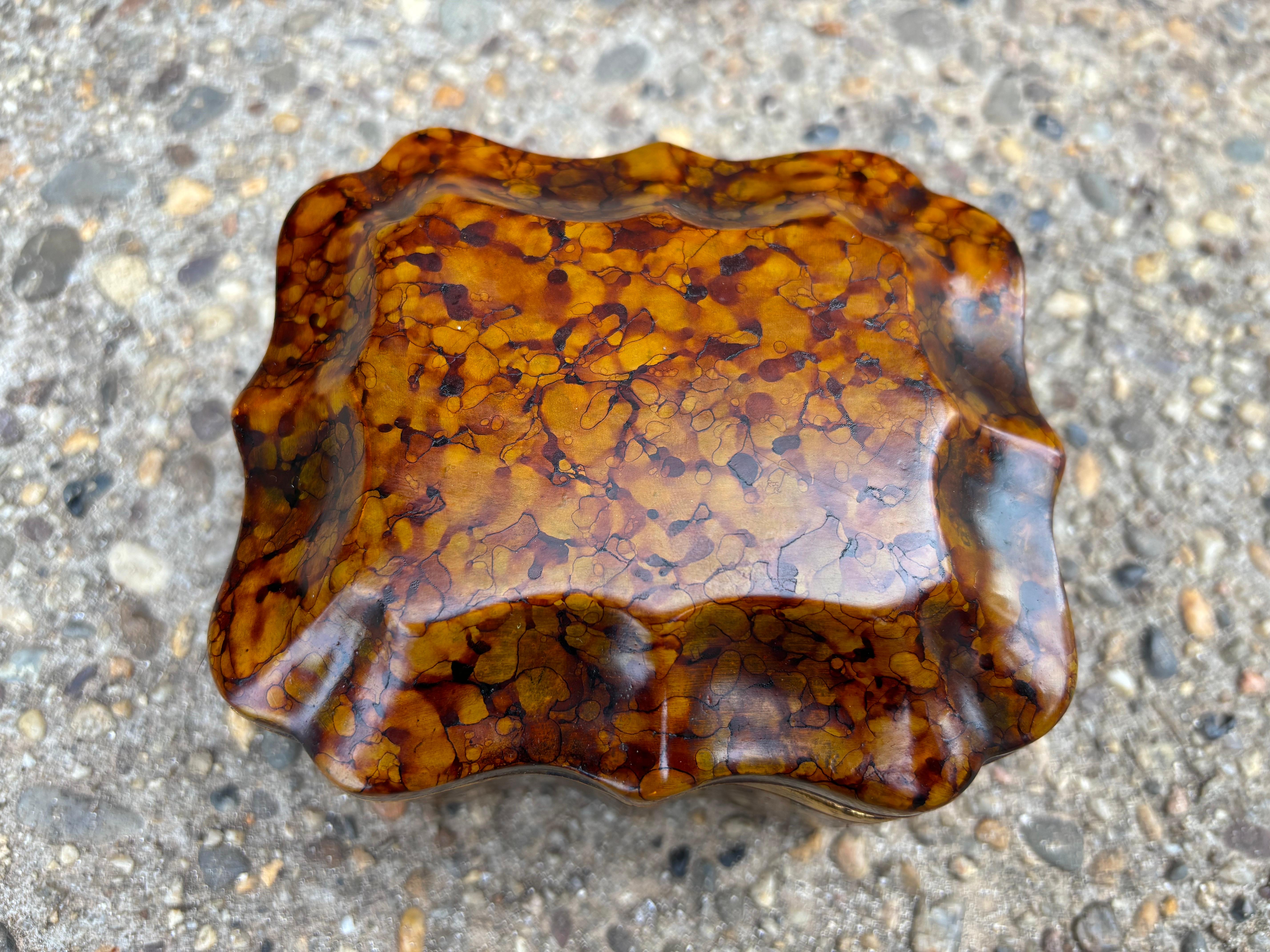 Borghese Ceramic box For Sale 2