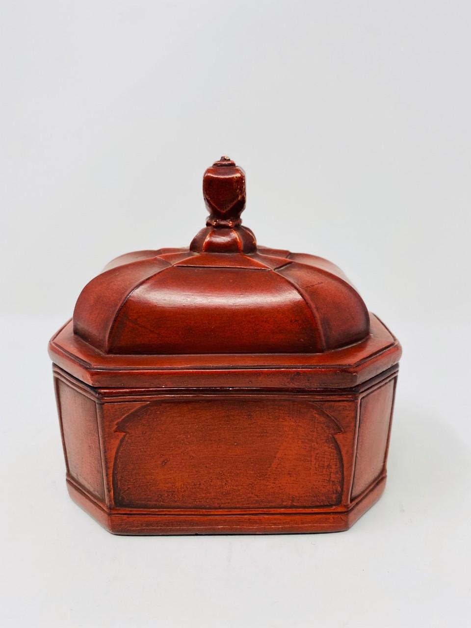 Borghese Italian Ceramic Box For Sale 2