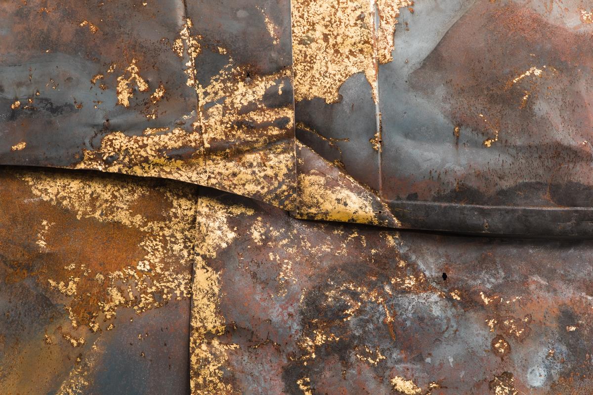 Boris Gratry’s abstract compositions share as unique a kinship to artists like Richard Serra or John Chamberlain, as they do with raku-ware, a traditional pottery used in Japanese tea ceremonies.

Strongly influenced by conceptual art,