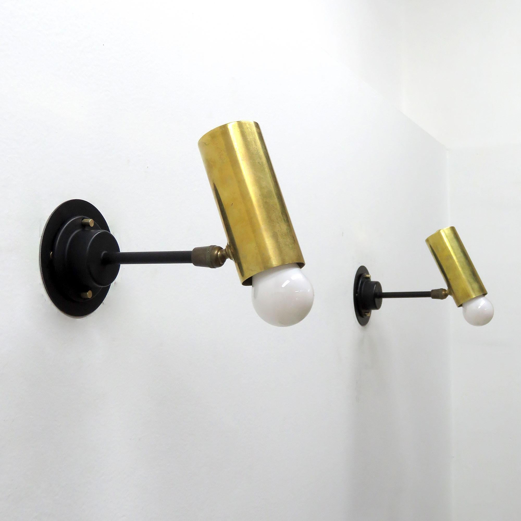 Boris Lacroix Wall Lights, 1950 Esmaltado en venta