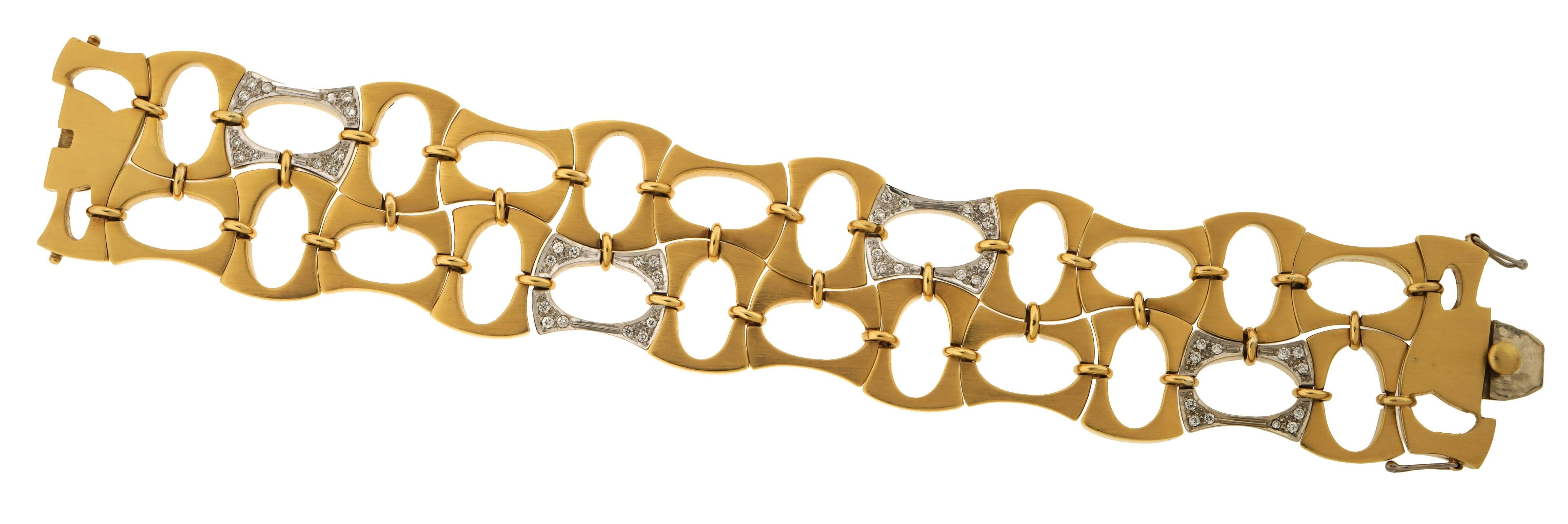 Taille ronde Boris LeBeau Bracelet rétro en or 18 carats avec diamants de 0,80 carat en vente