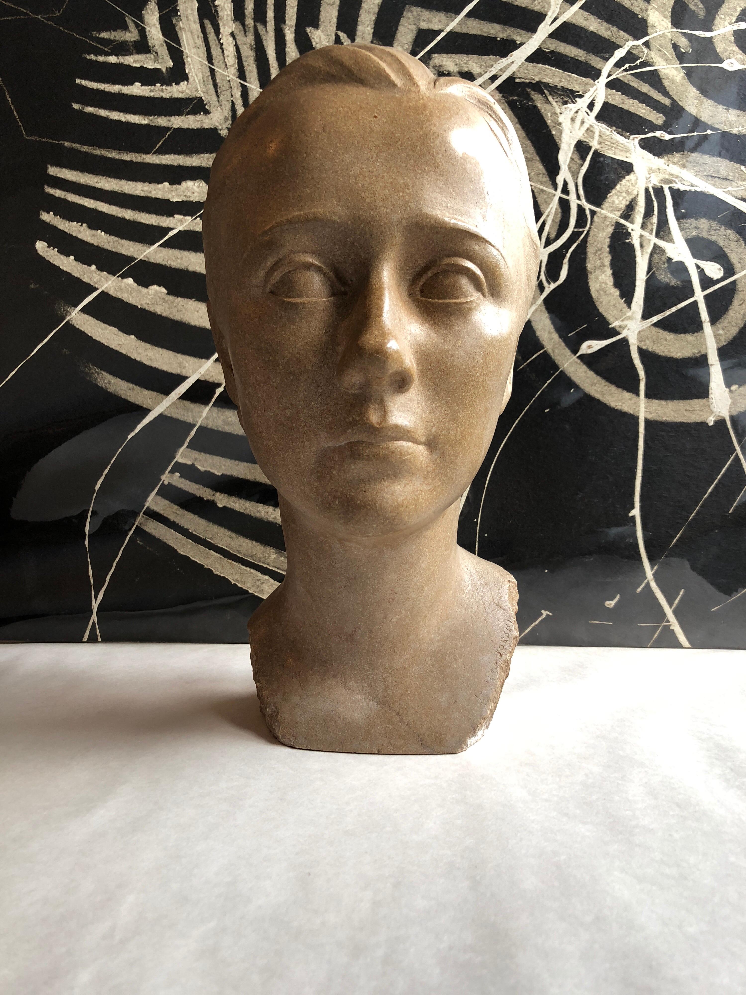Sculpture Art Déco - Tête de Flapper Womans Head Xenozane en marbre - Marron Figurative Sculpture par Boris Lovet-Lorski