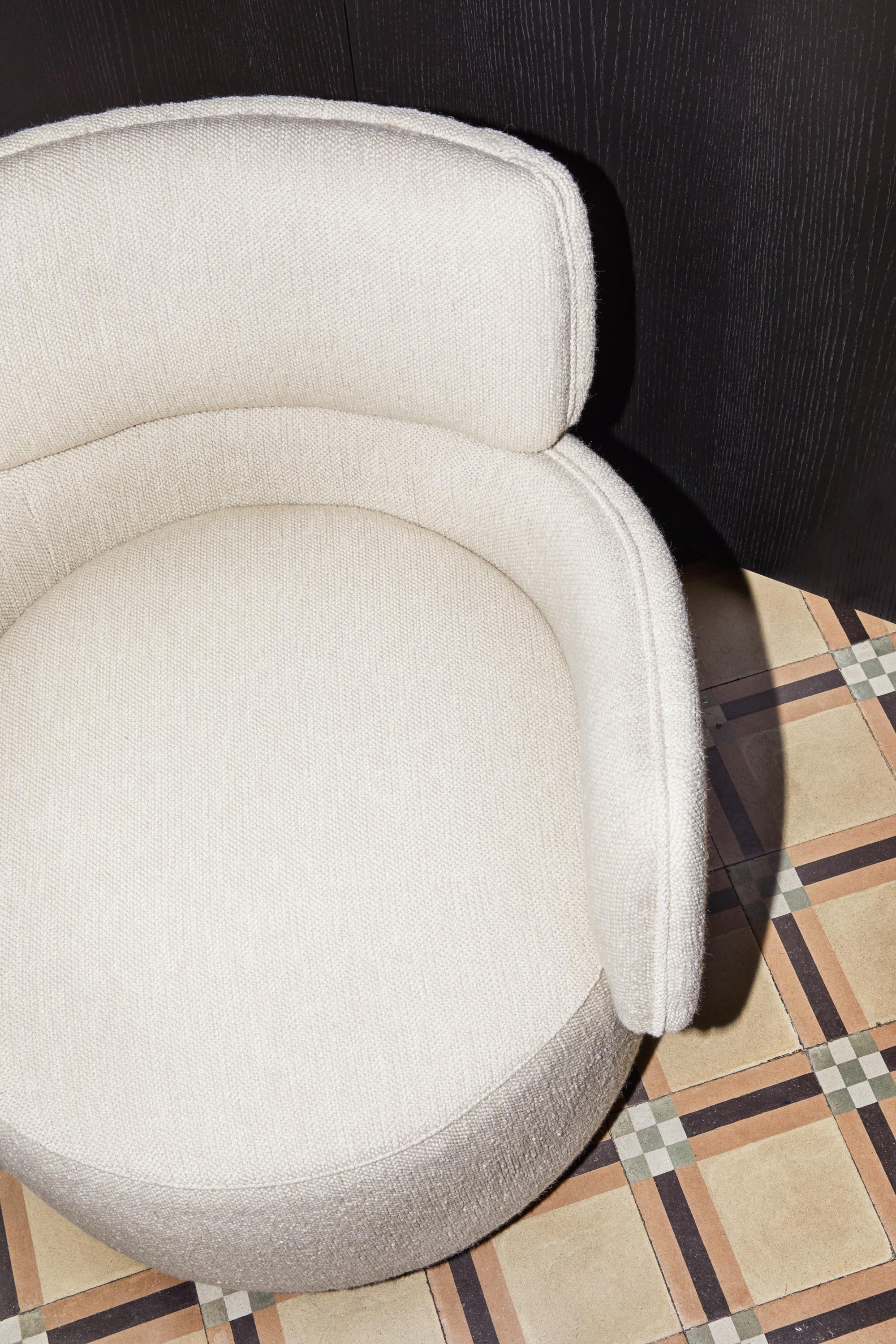 Boris, soft enveloping armchair in fabric, Dainelli Studio for Somaschini, Italy In condizioni Nuovo in vendita a Cabiate, IT