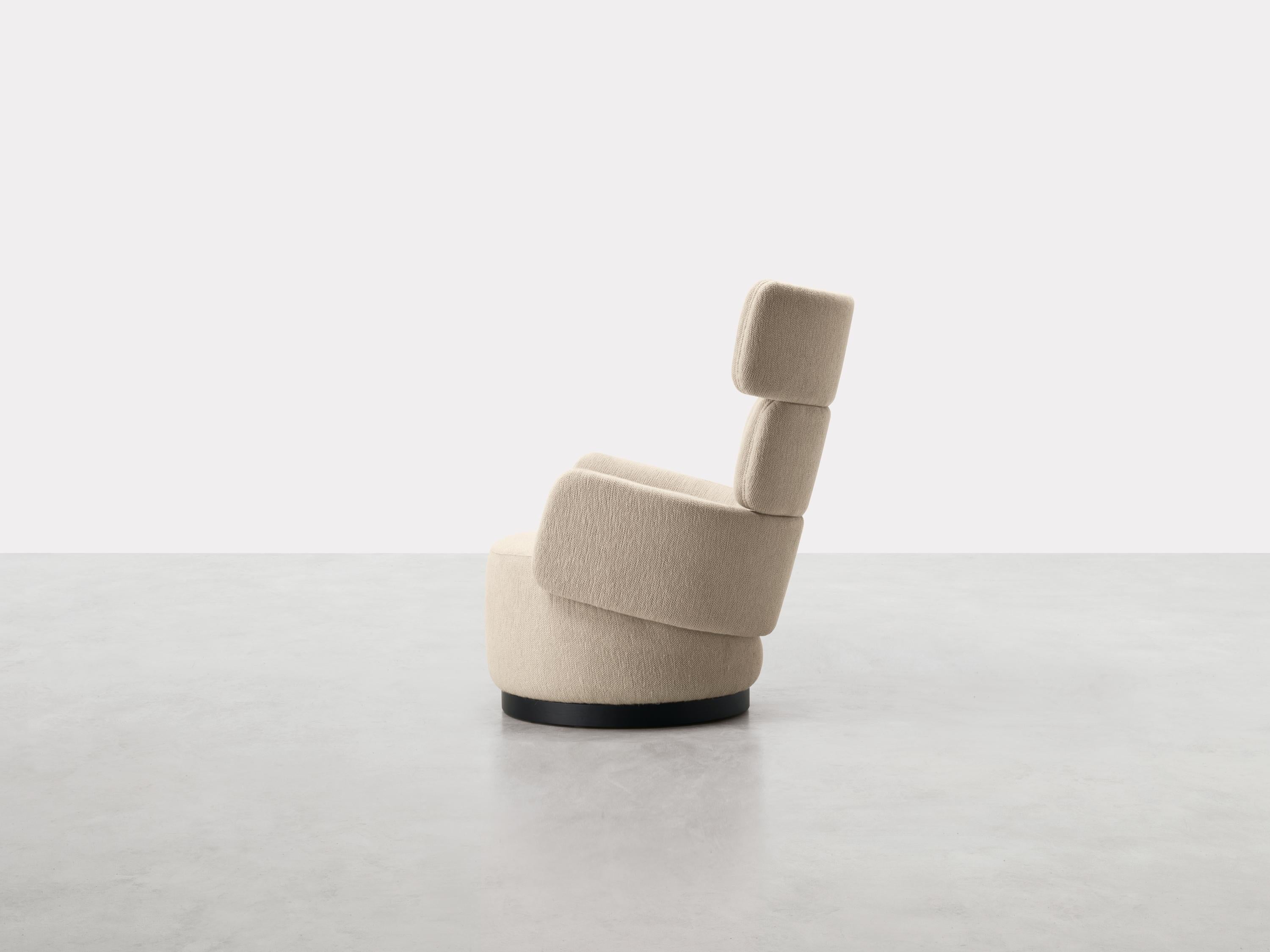 Moderno Boris, soft enveloping bergère in fabric, Dainelli Studio for Somaschini, Italy in vendita