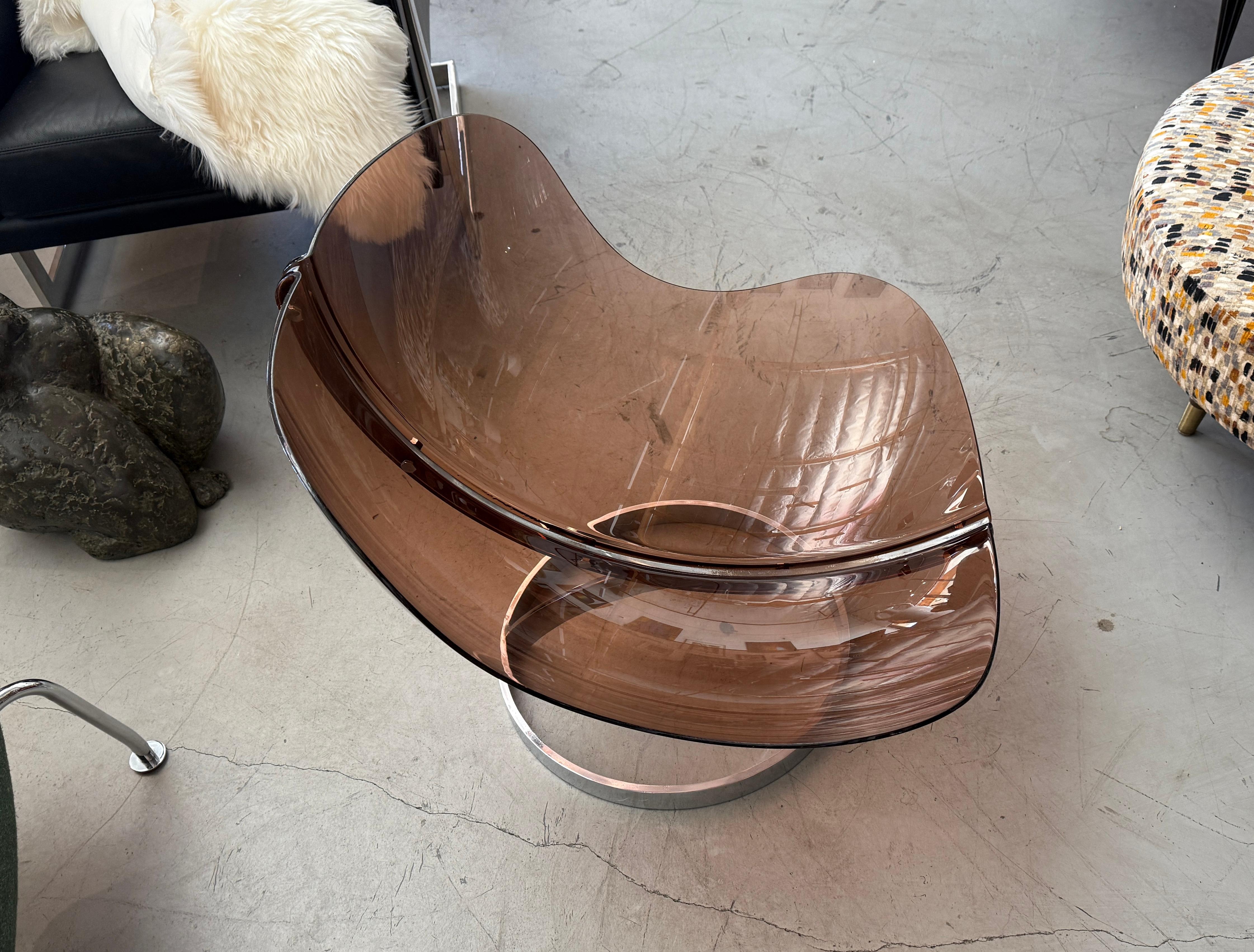 Fine XX secolo Boris Tabacoff per Mobilier Modulair Moderne Sedia a sfera in lucite fumé in vendita