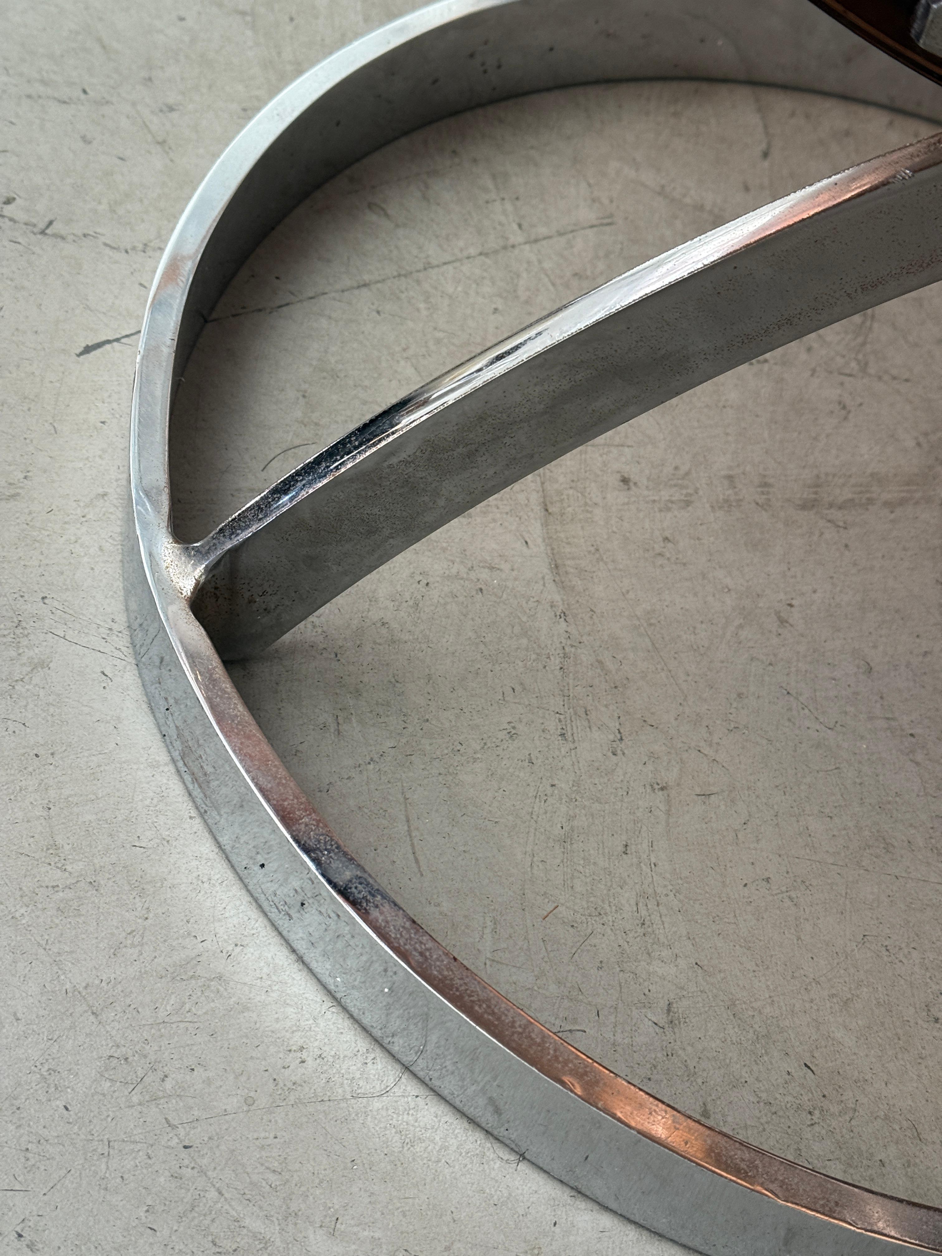 Boris Tabacoff per Mobilier Modulair Moderne Sedia a sfera in lucite fumé in vendita 1