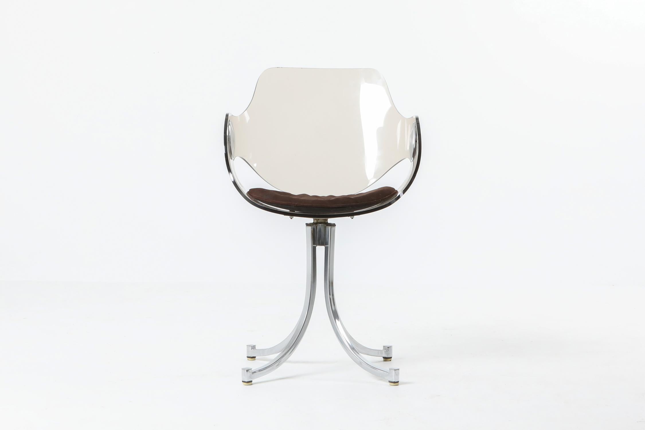 Français Boris Tabacoff Chaises en plexiglas et chrome pour Mobilier Modulair Moderne