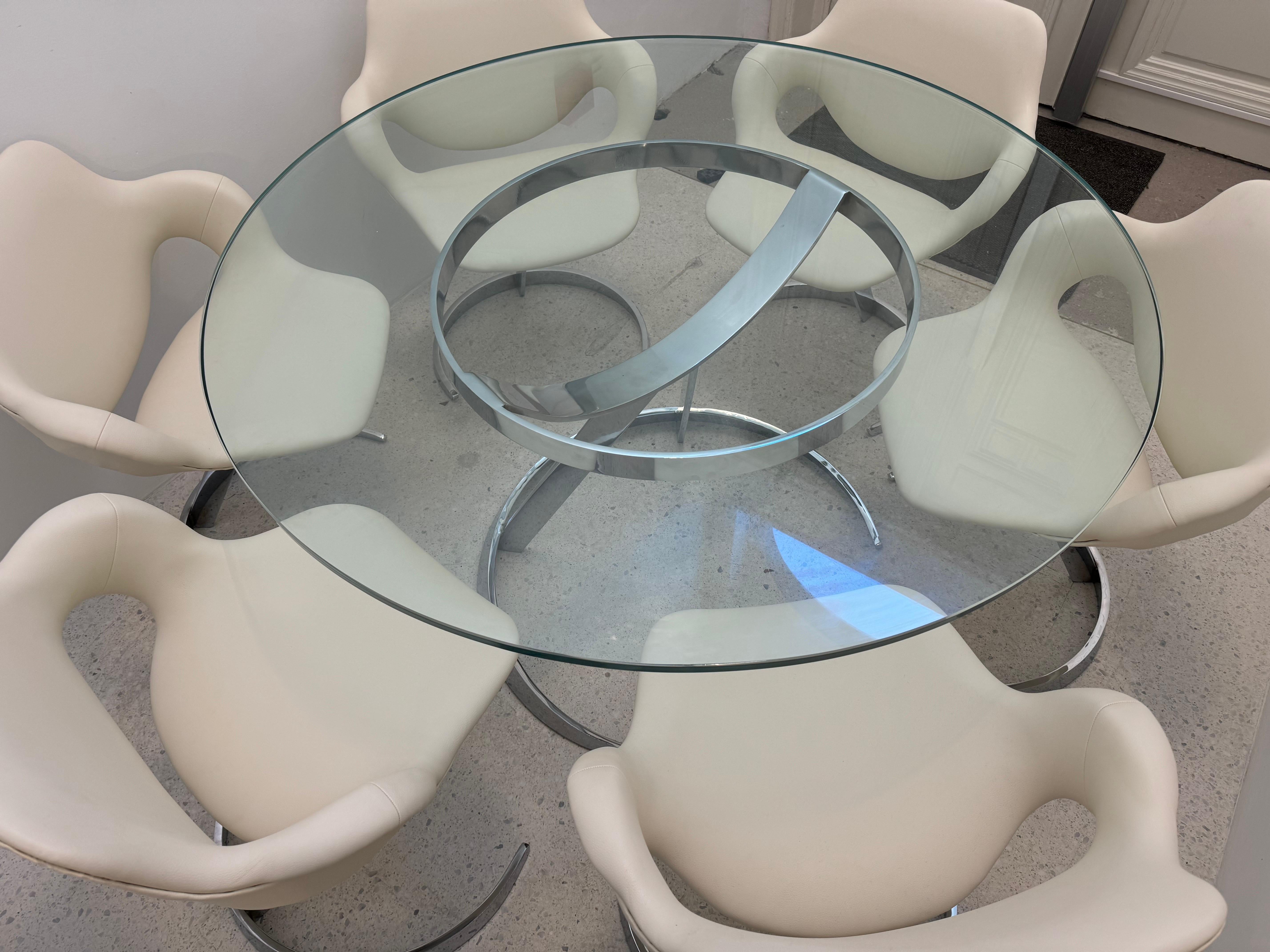 Boris Tabacoff “Scimitar” Dining Set – 6 Chairs & Glass Table, 1970s In Good Condition For Sale In Brussel, BE
