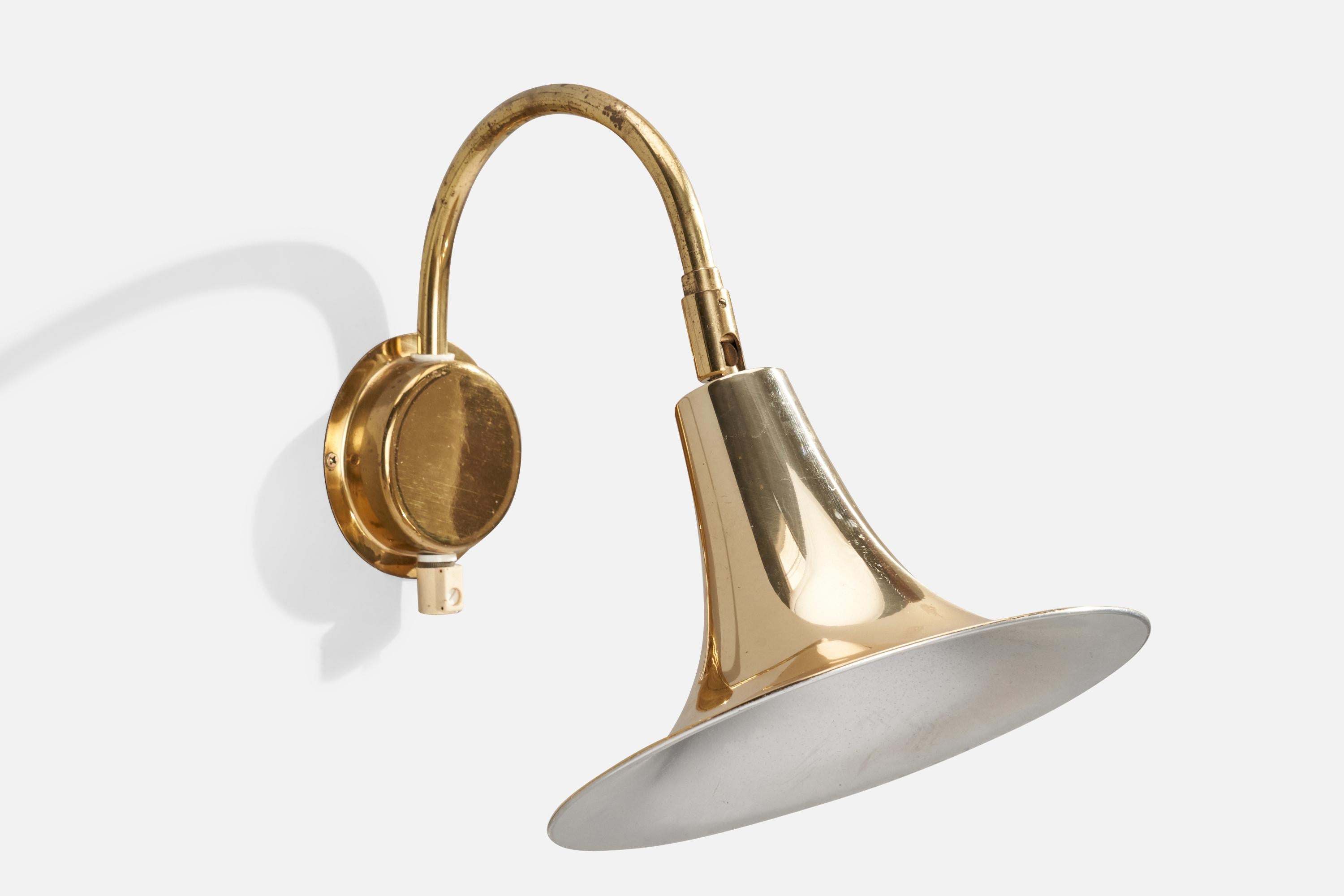 Börje Claes, Wall Lights, Brass, Sweden, 1970s In Good Condition For Sale In High Point, NC