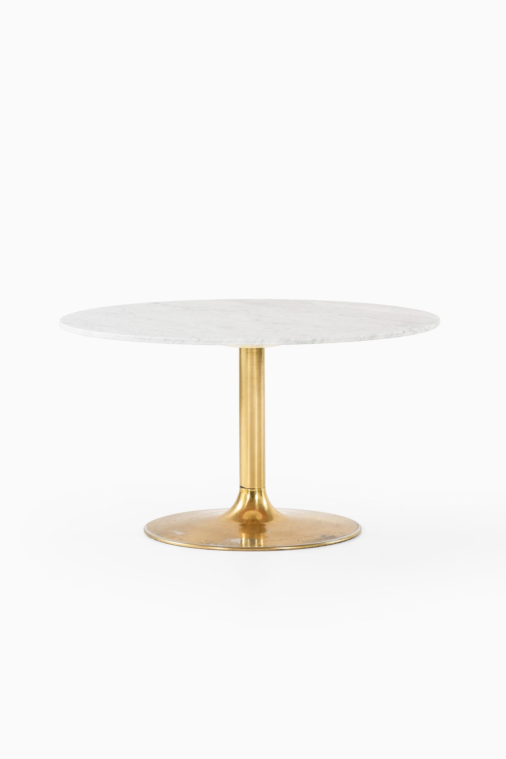 Börje Johanson Dining Table Produced by Johanson Design in Sweden For Sale 1