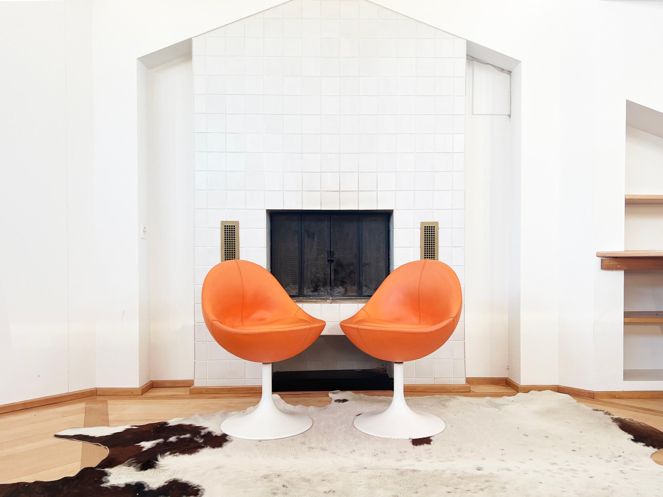 Börje Johanson Orange Leather Venus Chair, White Tulip Foot Sweden 60s, 1 Chair 3