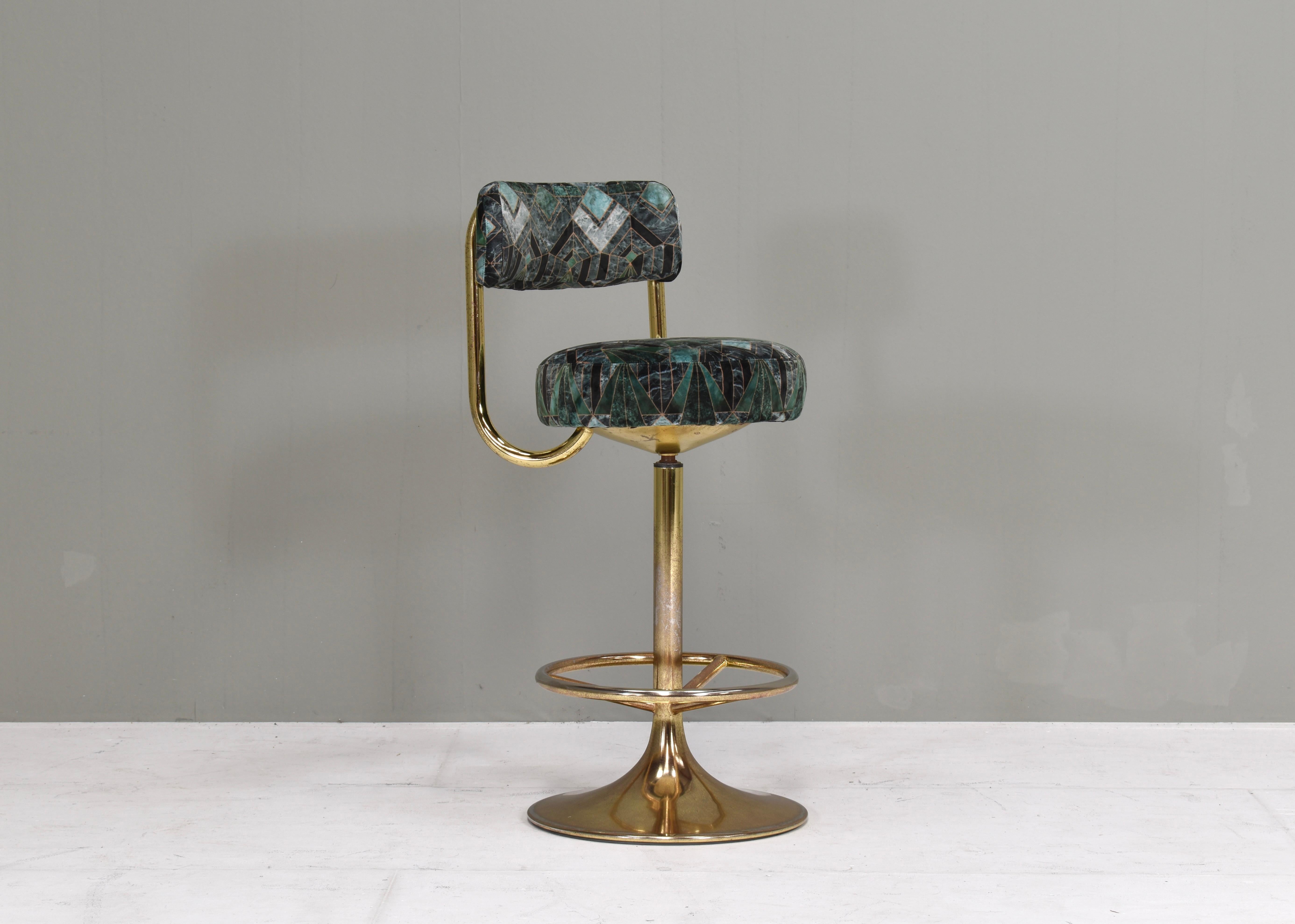 Scandinave moderne Tabouret de bar pivotant en laiton Börje Johanson, Suède, vers 1960
