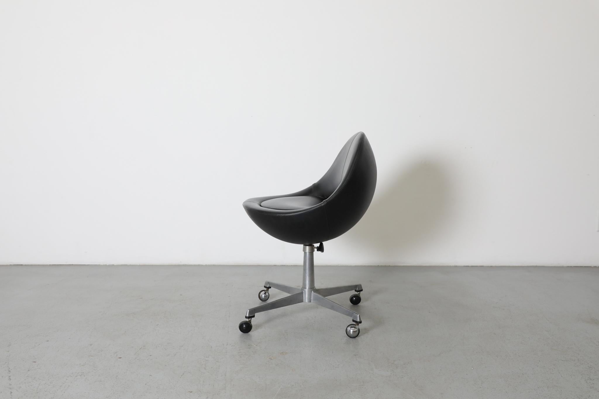 Börje Johanson 'Venus' Bürostuhl, rollend (Moderne der Mitte des Jahrhunderts) im Angebot