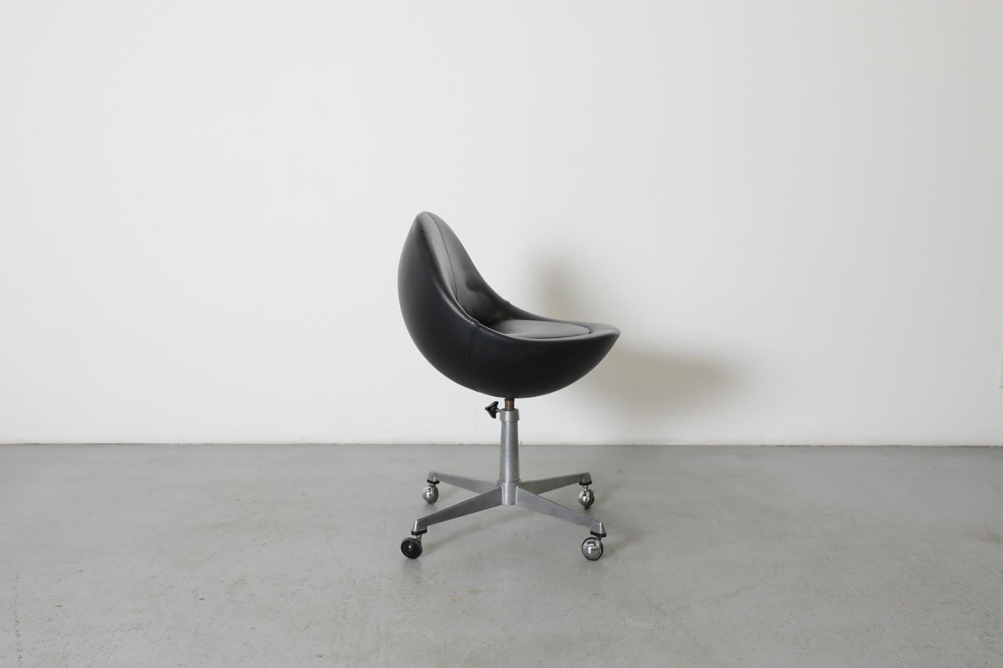 Börje Johanson 'Venus' Bürostuhl, rollend (Mitte des 20. Jahrhunderts) im Angebot